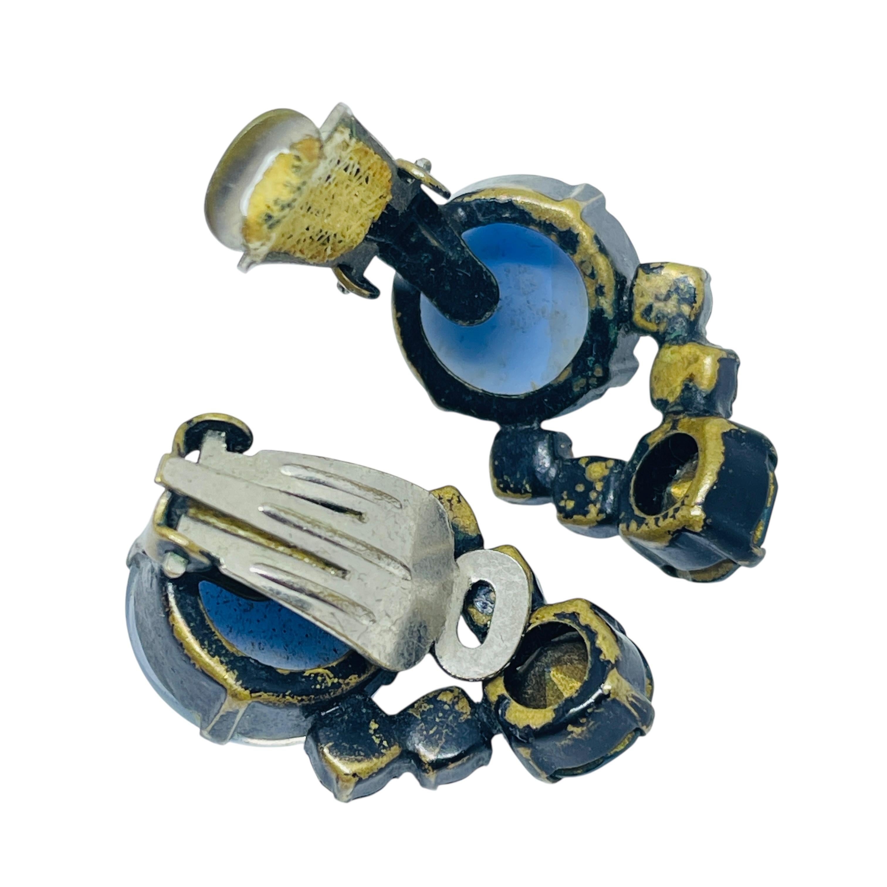 Orecchini a clip in vetro blu argentato d'epoca In condizioni buone in vendita a Palos Hills, IL