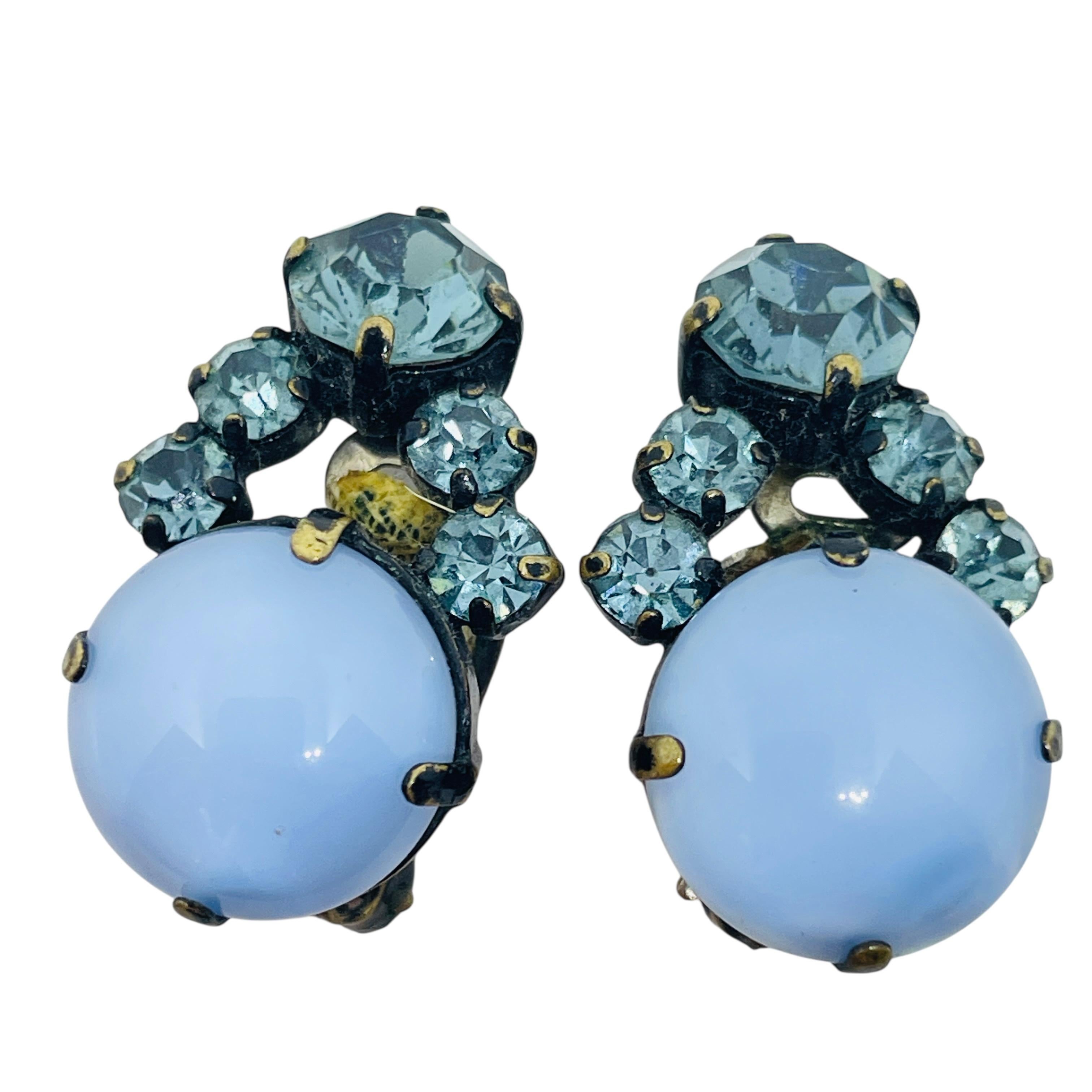 Orecchini a clip in vetro blu argentato d'epoca in vendita 1