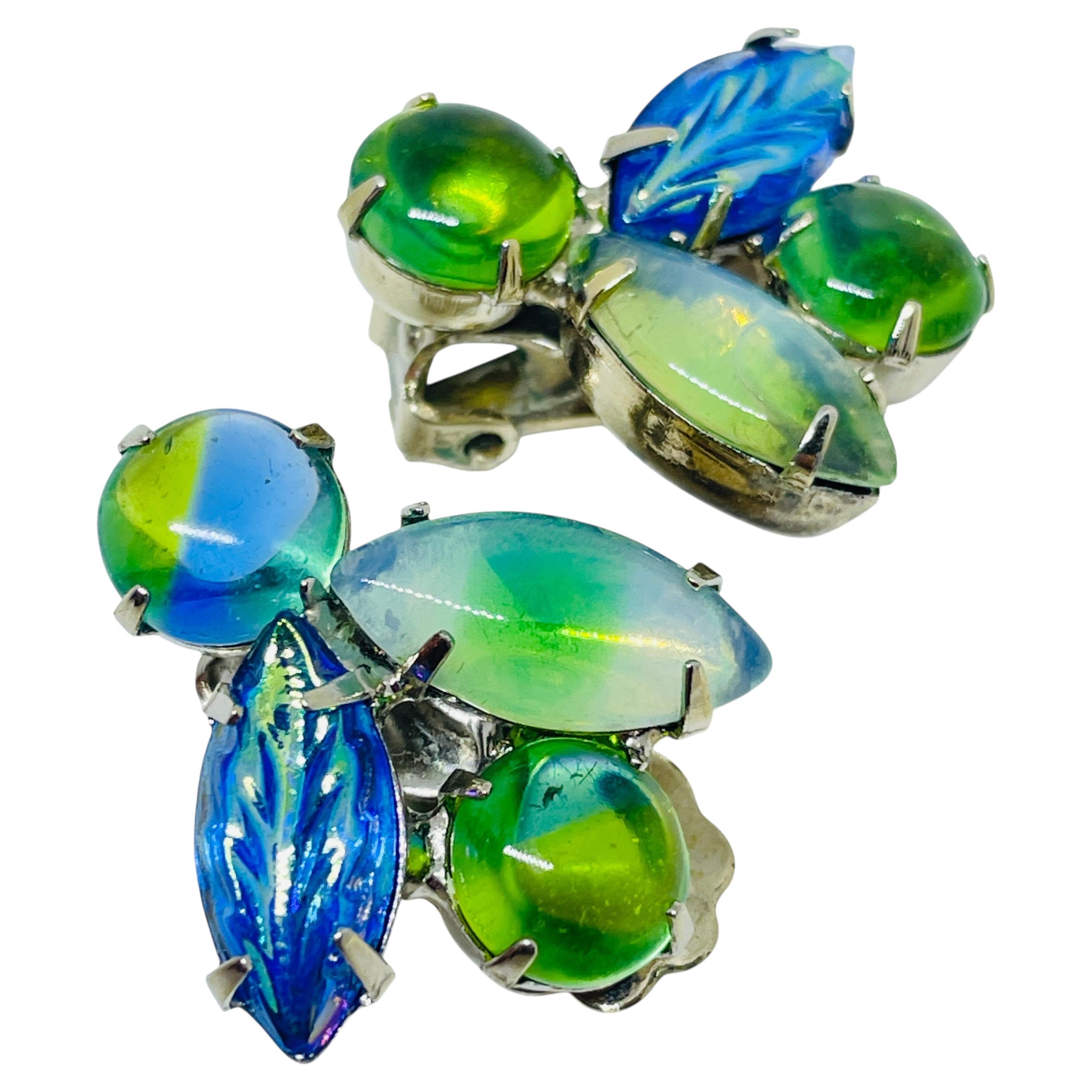 Orecchini a clip d
epoca in vetro blu e verde con tonalità argento in vendita