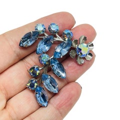 Vintage silver tone blue rhinestones flower designer brooch