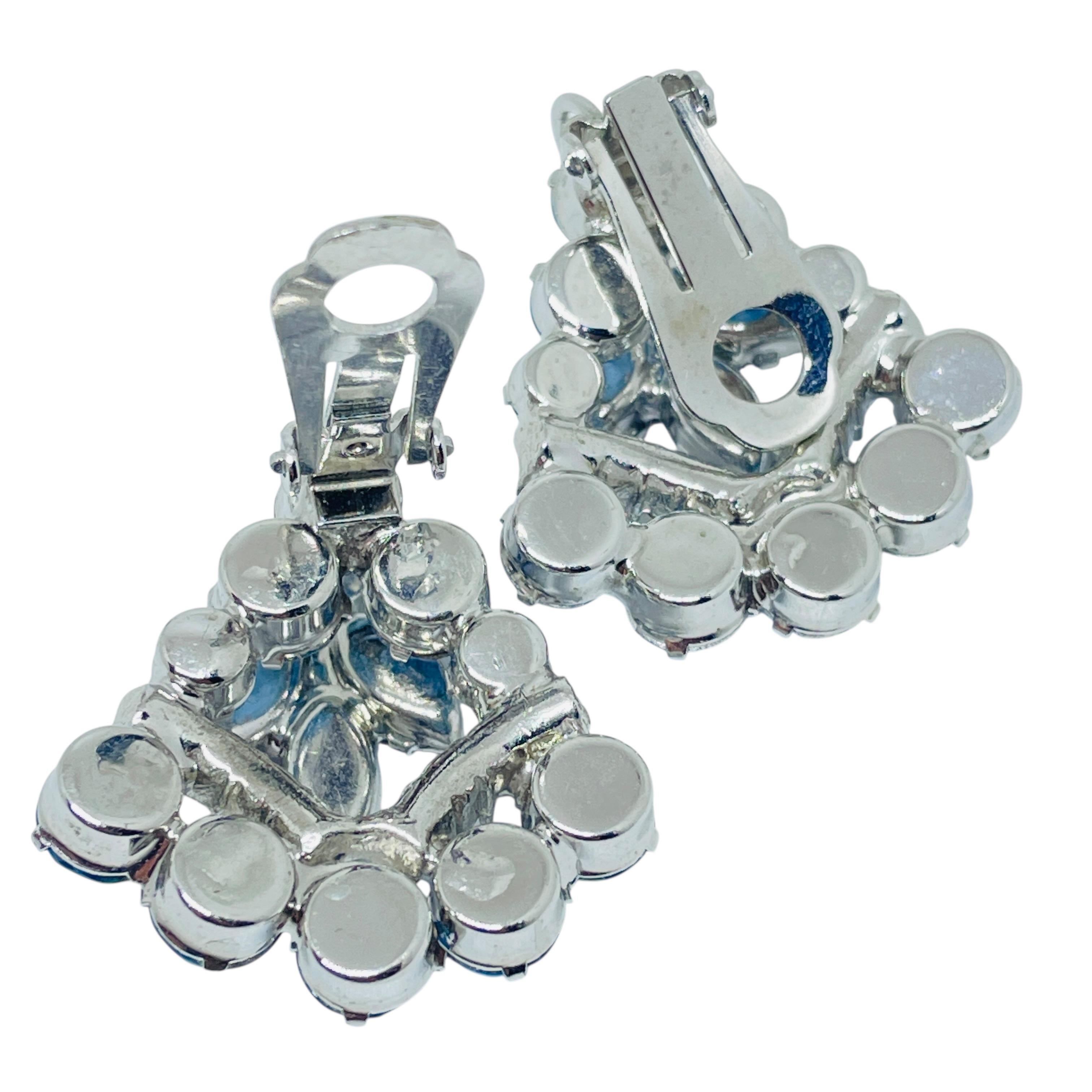 Vintage Silber Ton blau Saphir Glas Clip auf Ohrringe im Zustand „Gut“ im Angebot in Palos Hills, IL