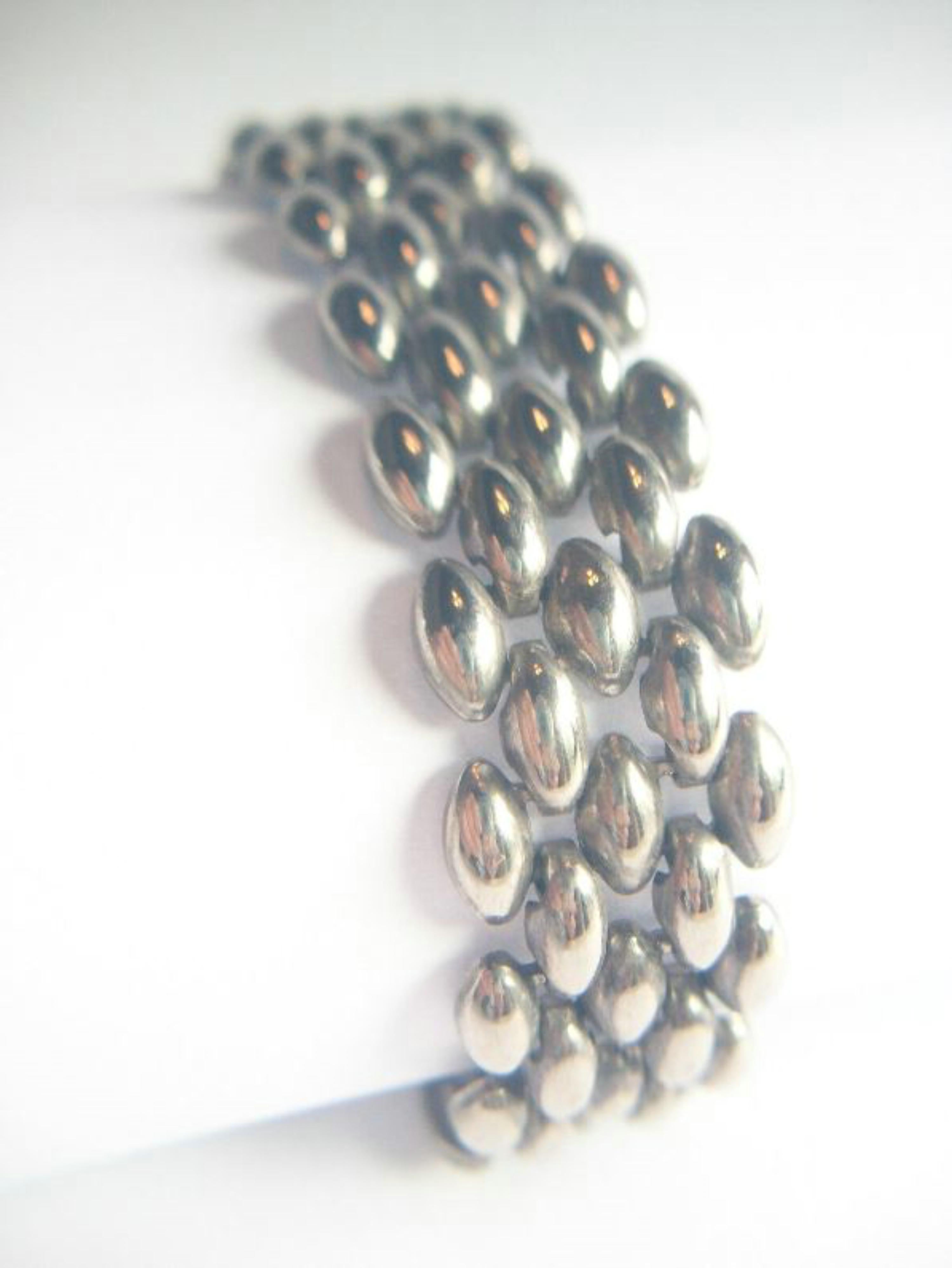 Silberfarbenes Kettenhemd-Armband im Vintage-Stil - Unsigniert - ca. 1980er Jahre (Moderne) im Angebot