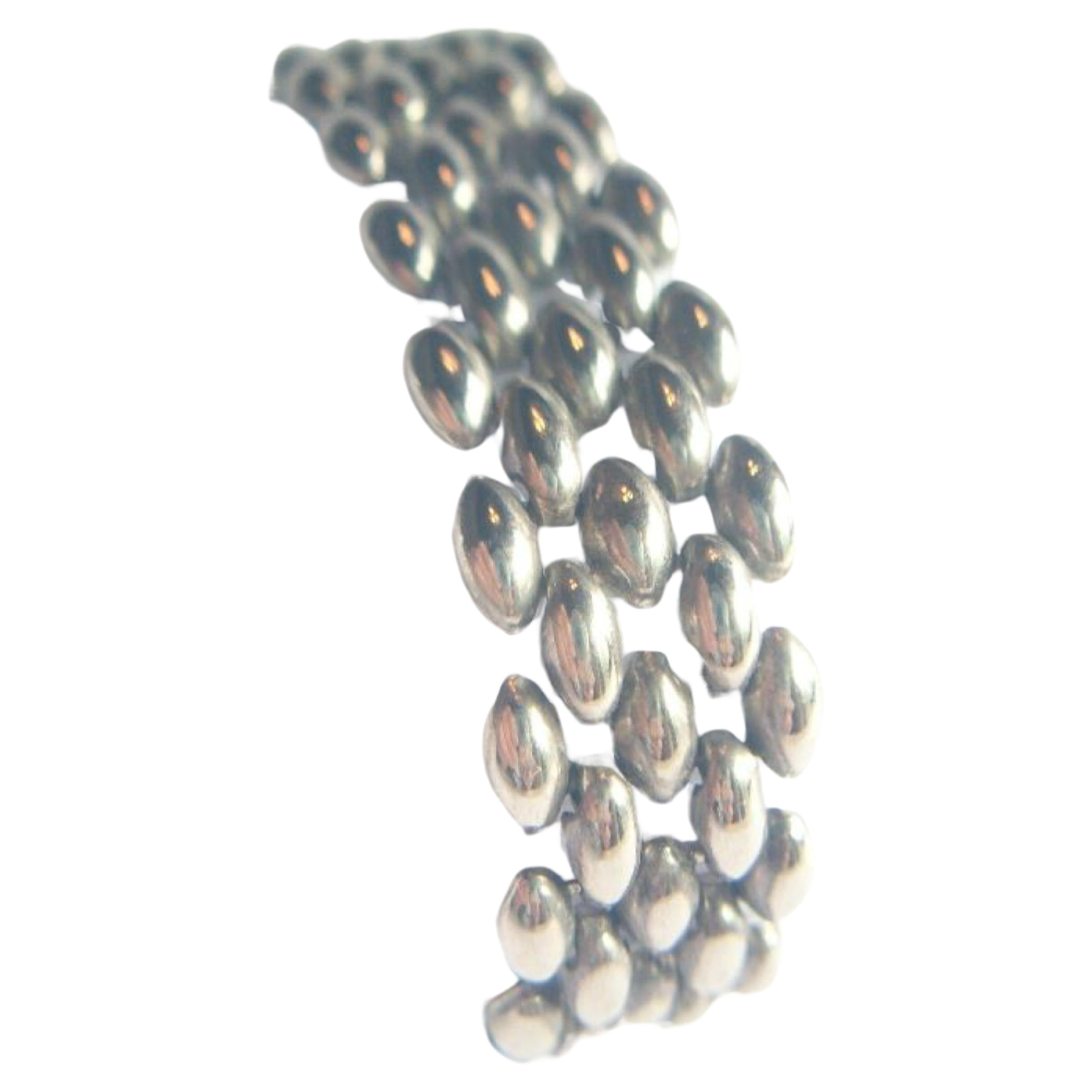 Silberfarbenes Kettenhemd-Armband im Vintage-Stil - Unsigniert - ca. 1980er Jahre im Angebot