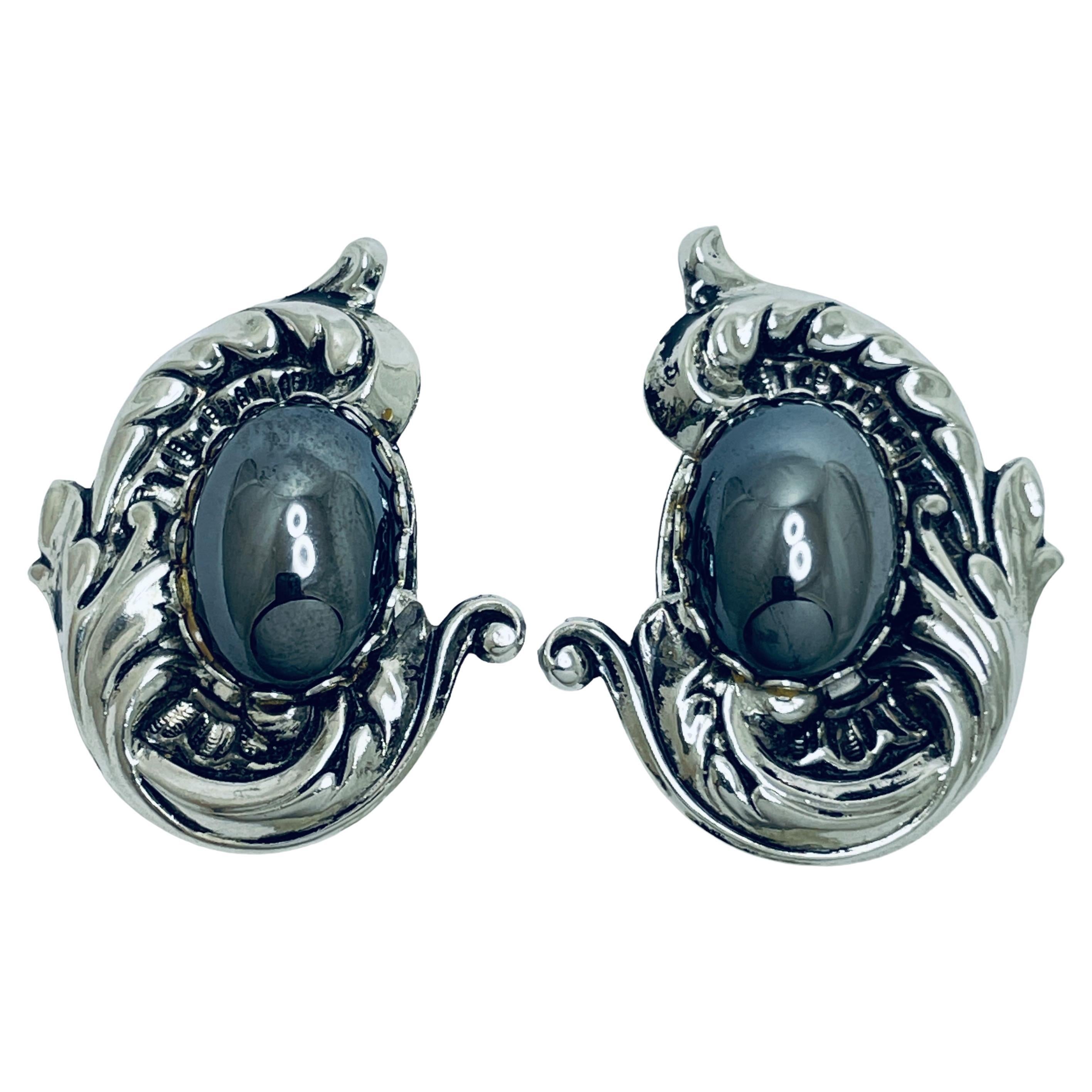 Orecchini a clip vintage di design in tonalità argento