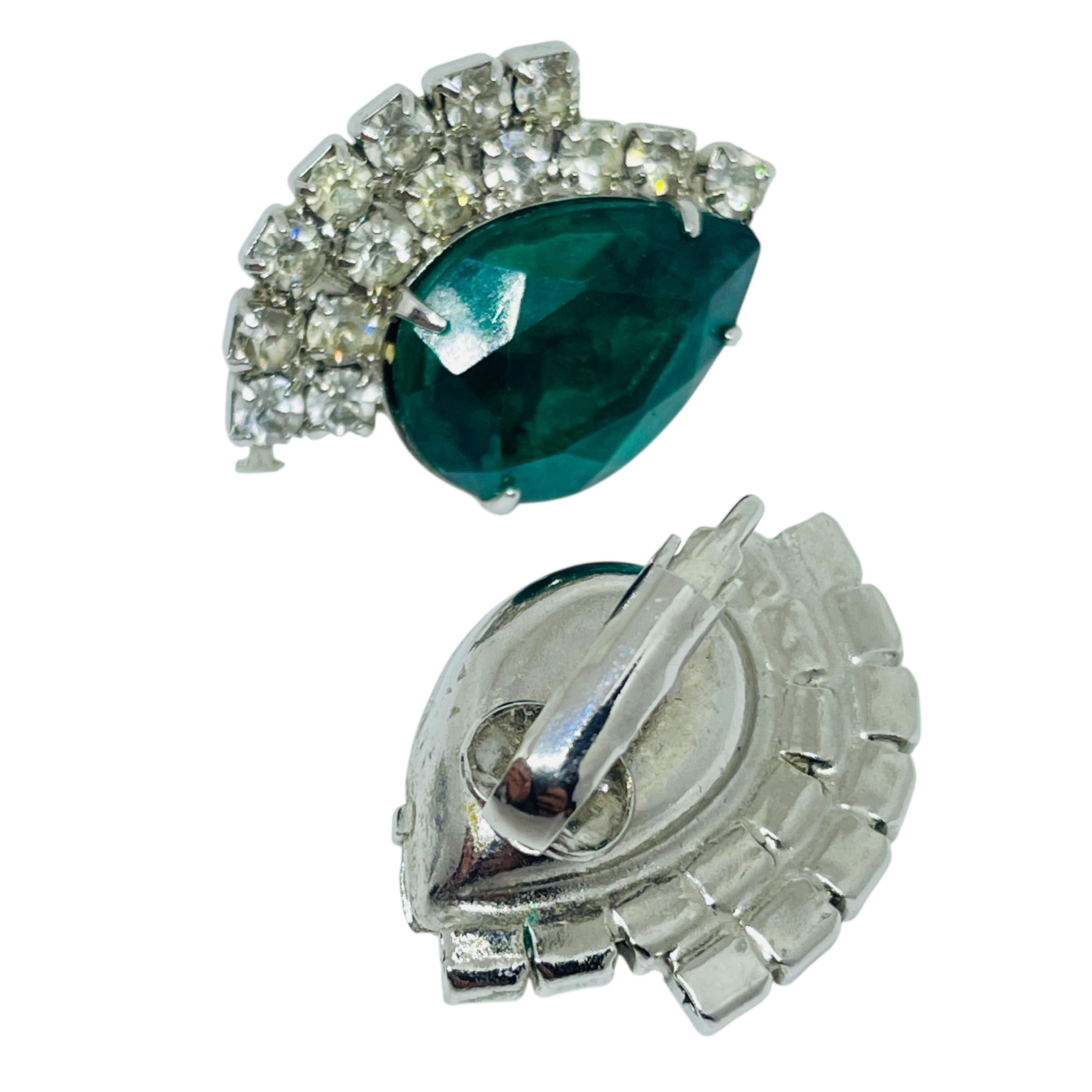 Vintage Silber Ton Smaragdgrün Clip auf Ohrringe im Zustand „Gut“ im Angebot in Palos Hills, IL
