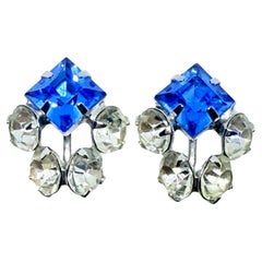 Orecchini vintage in vetro argentato con pietre blu e chiusura a vite