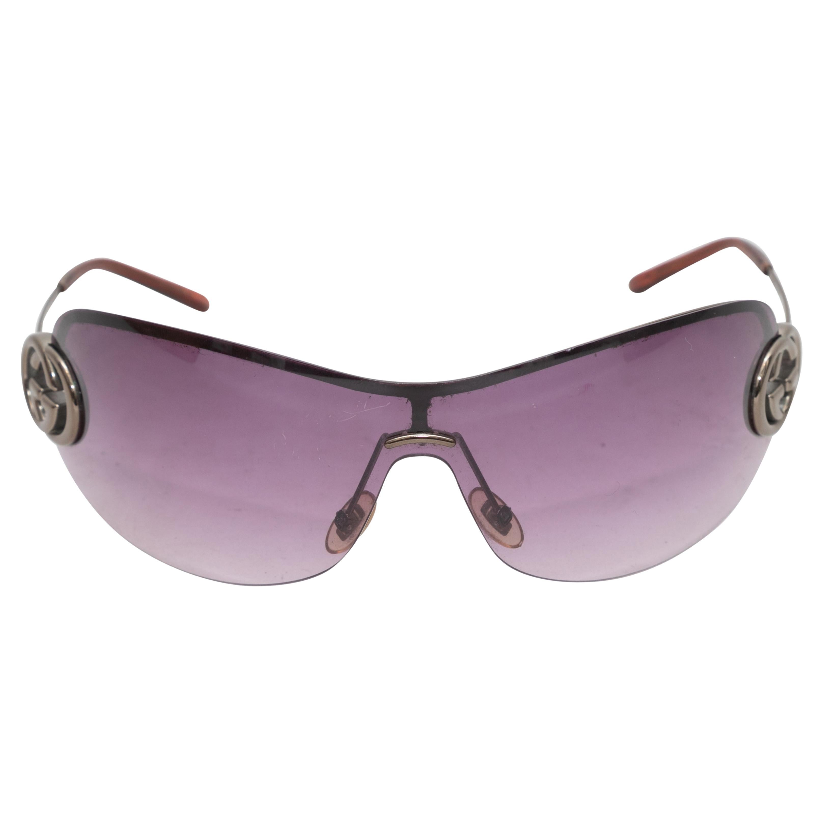 Vintage Silver-Tone Gucci Shield Sunglasses For Sale