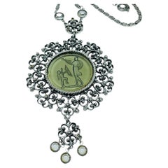 Vintage silver tone intaglio glass designer chain pendant necklace