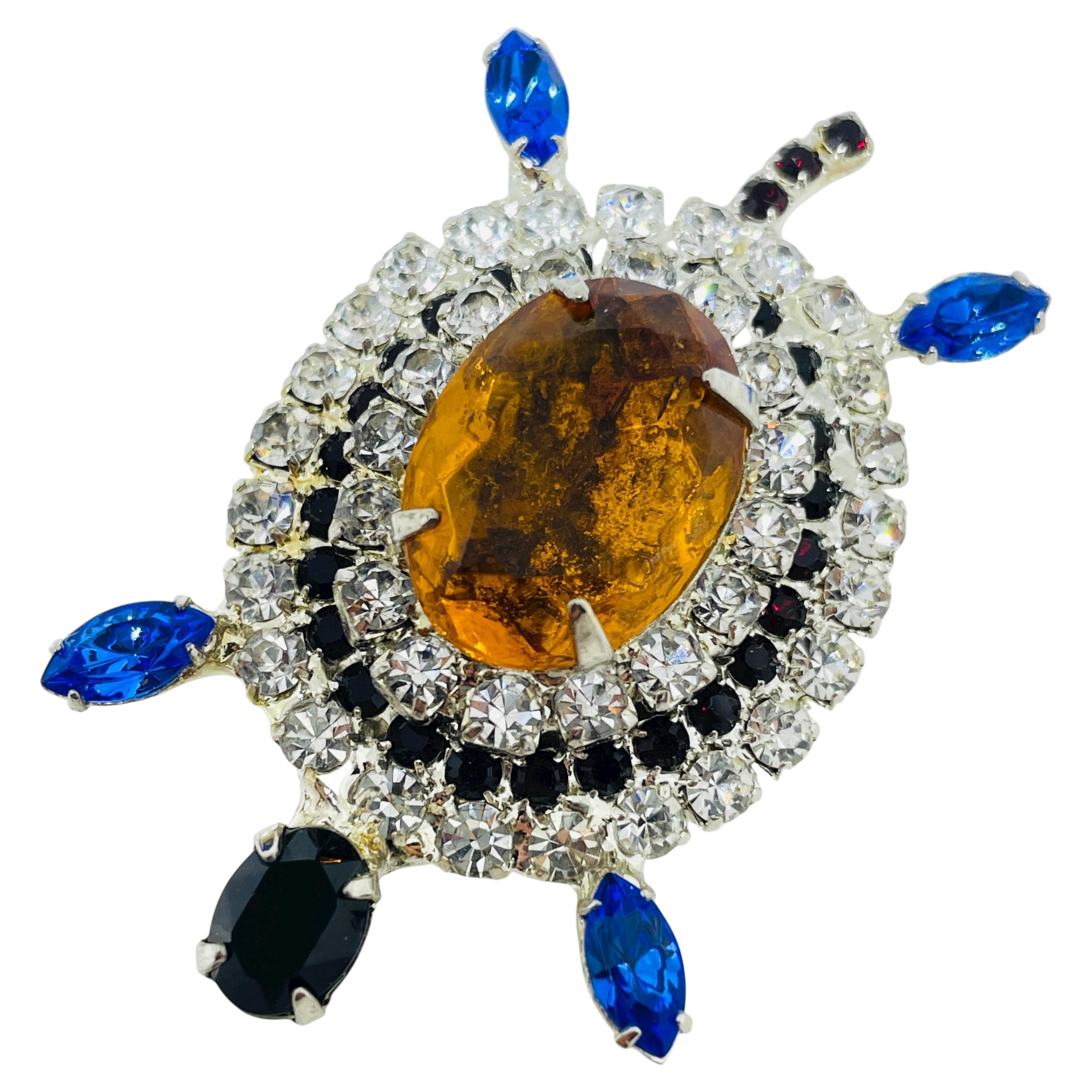 Vintage By Design Jewelers, spilla di design con tartaruga figurata in argento e pietre di vetro