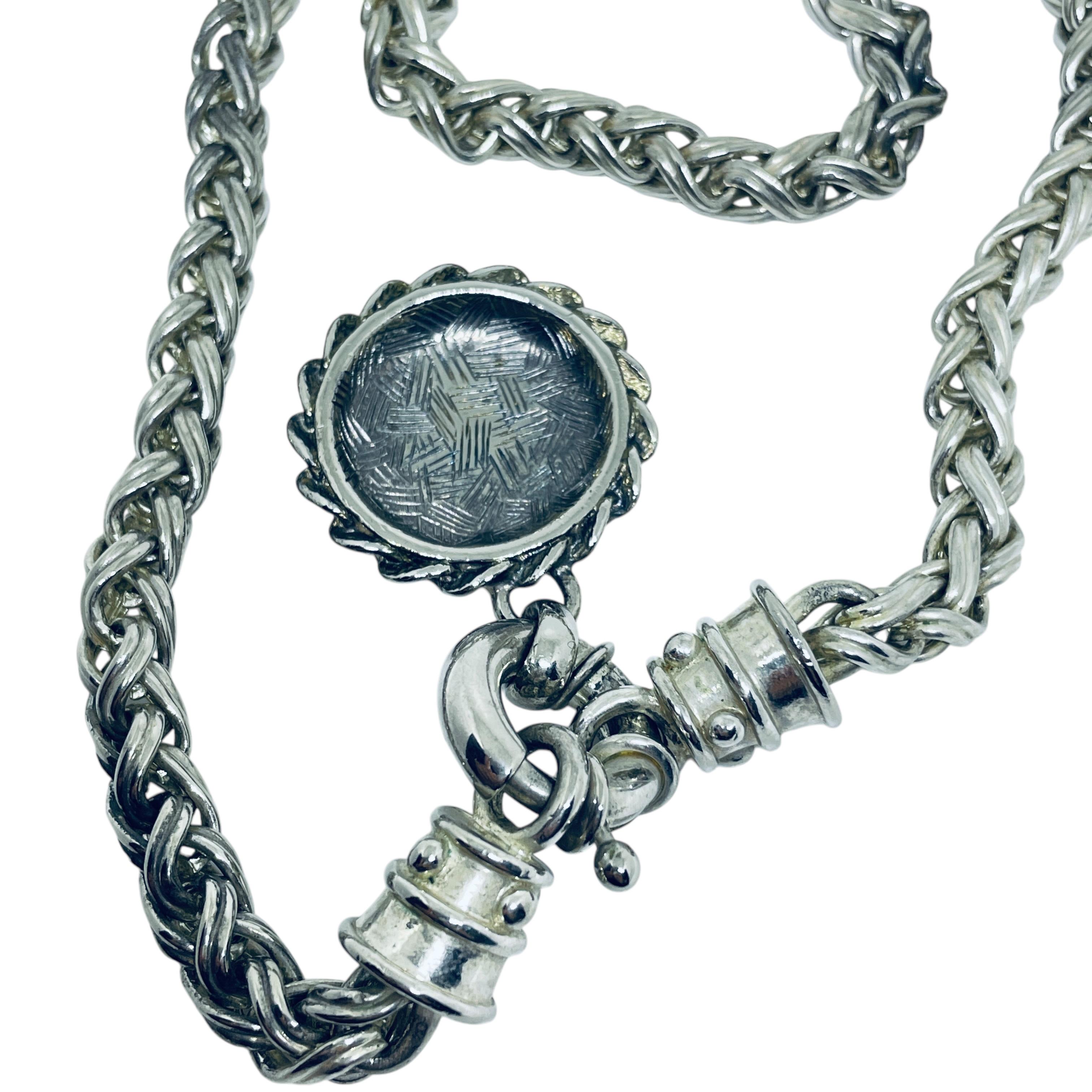 Vintage silver tone massive Etruscan coin designer chain necklace In Good Condition For Sale In Palos Hills, IL