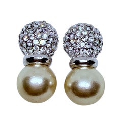 Orecchini a clip vintage in argento con pave di strass e perle finte di design