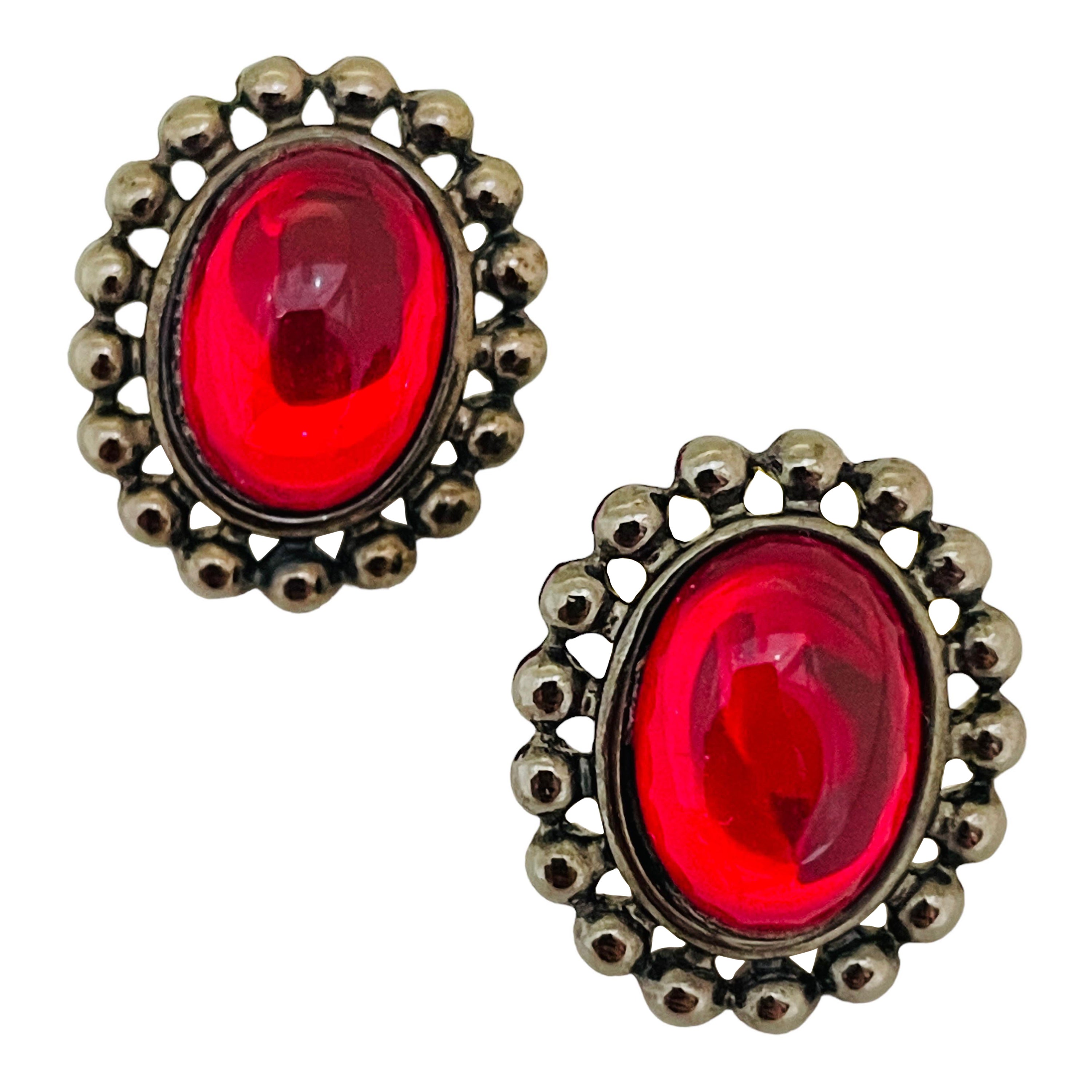 Orecchini a perno in vetro rosso d'argento d'epoca in vendita