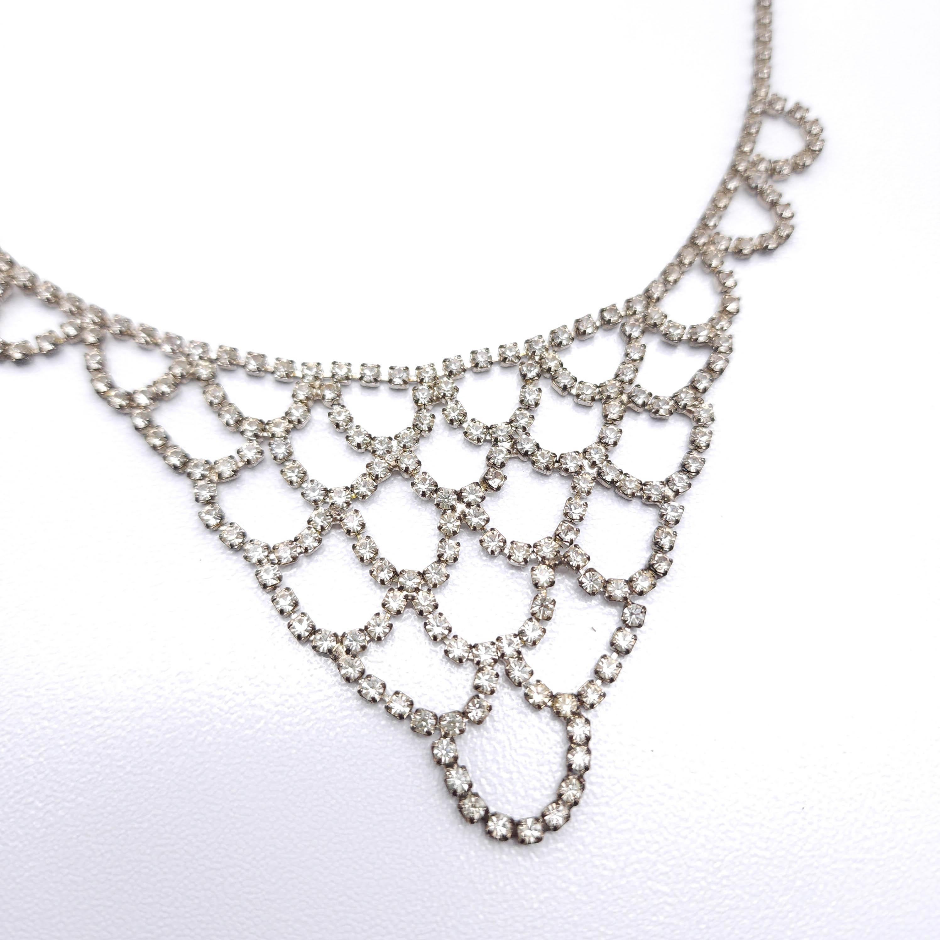 Retro Vintage Silver-Tone Rhinestone Bib Necklace w Cascading Design, Silver Tone For Sale
