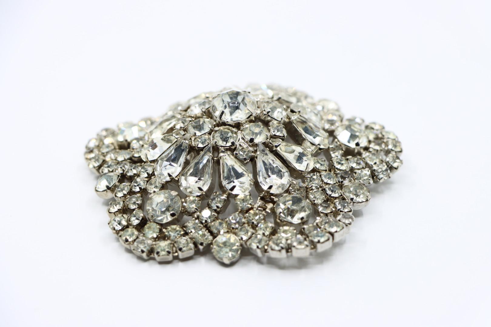 Vintage Silver Tone Rhinestone Flower Brooch Pin 5