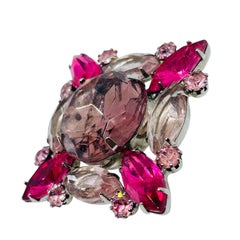 Designer-Brosche mit Strasssteinen im Vintage-Silberton