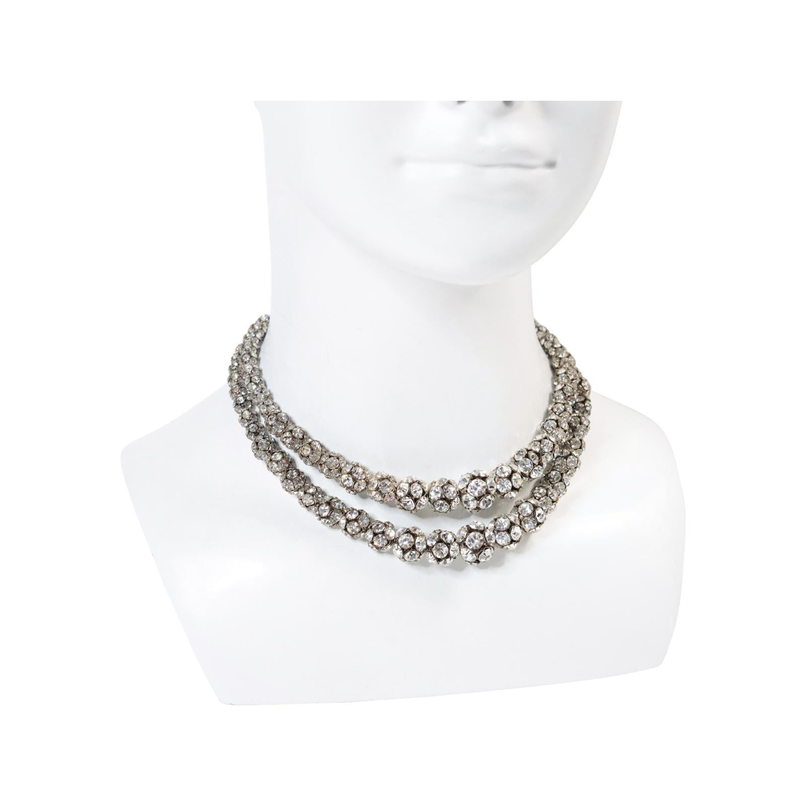 Vintage Silver Tone Rondelles Necklace Circa 1940s In Good Condition For Sale In New York, NY