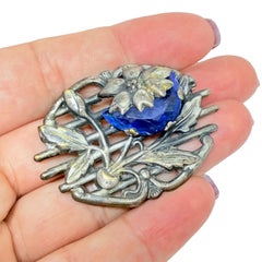 Vintage silver tone sapphire glass designer brooch