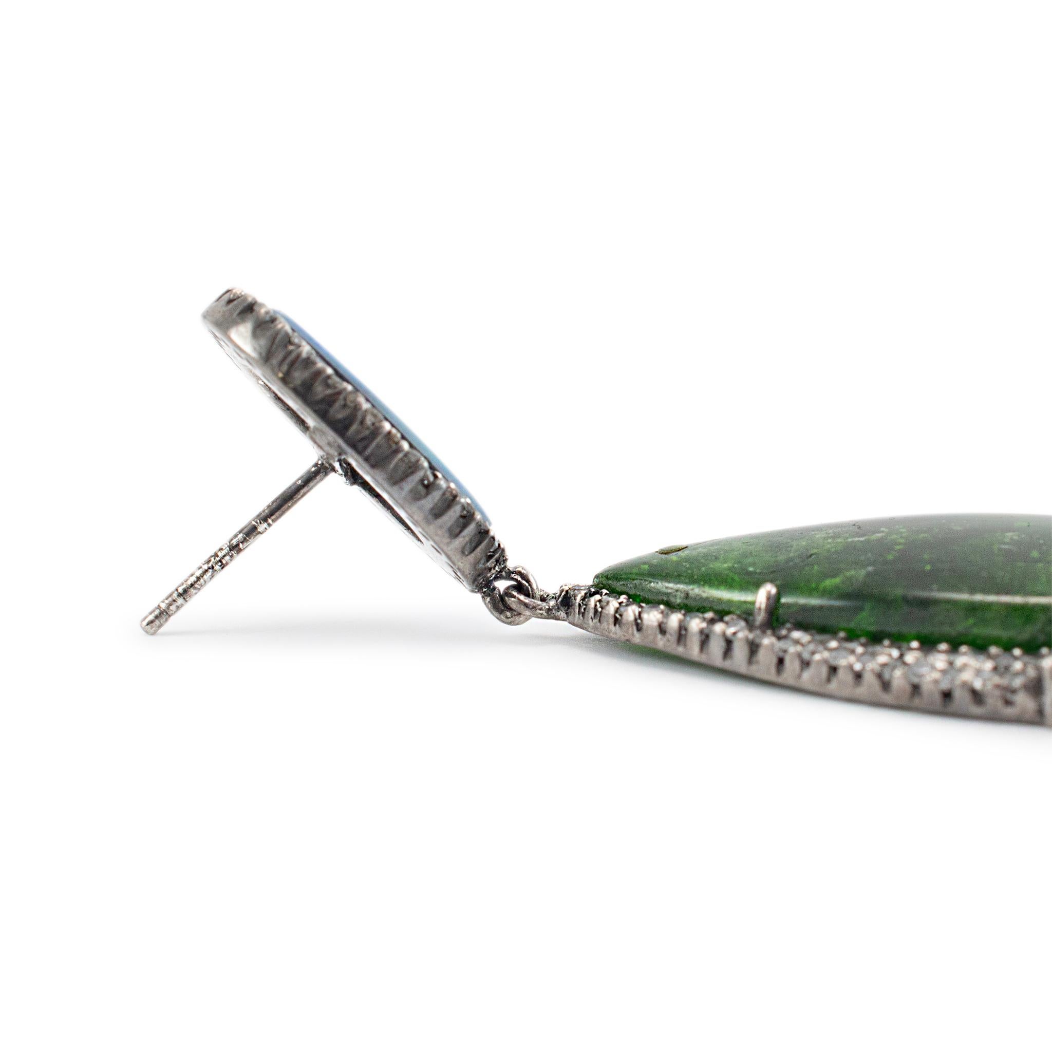 Tropfenohrringe aus Silber, Turmalin, Opal, mehrfarbigem Saphir und Diamant (Ovalschliff) im Angebot