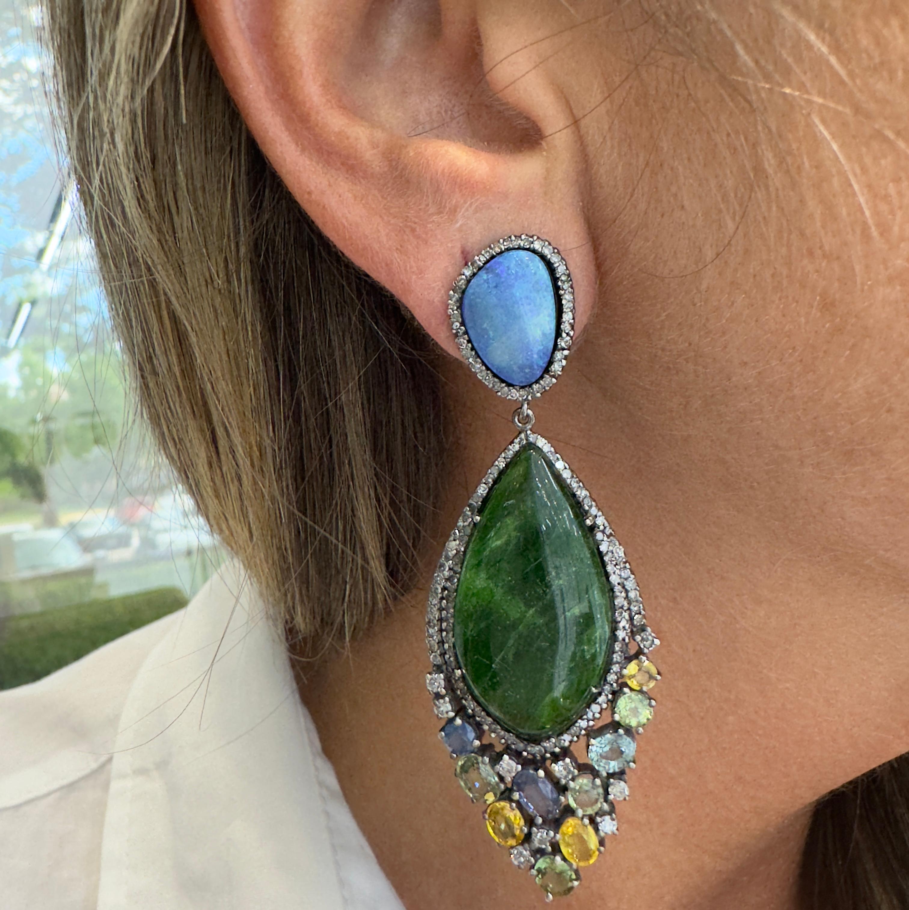 Tropfenohrringe aus Silber, Turmalin, Opal, mehrfarbigem Saphir und Diamant im Angebot 3