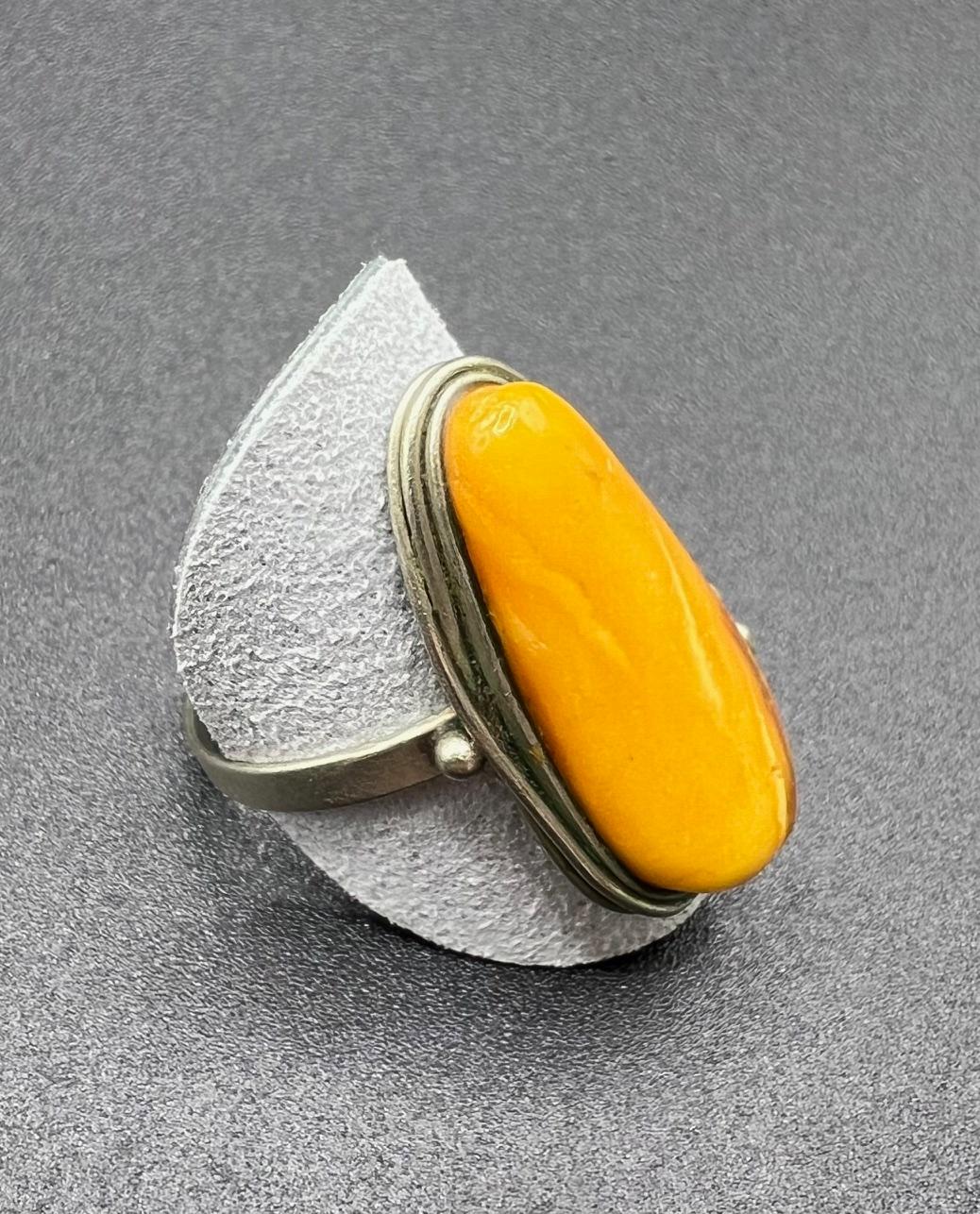 Artisan Vintage Silver Yellow Amber Ring From The Baltics For Sale