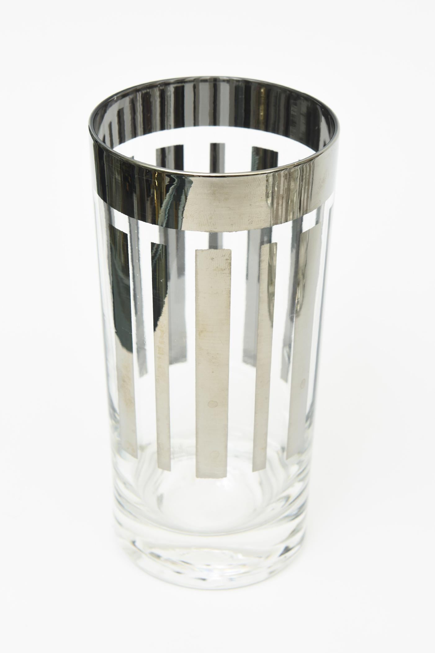 Argento Set di bicchieri da bar vintage in vetro argentato e trasparente Set di 18 pezzi in stile Mid Century Modern in vendita