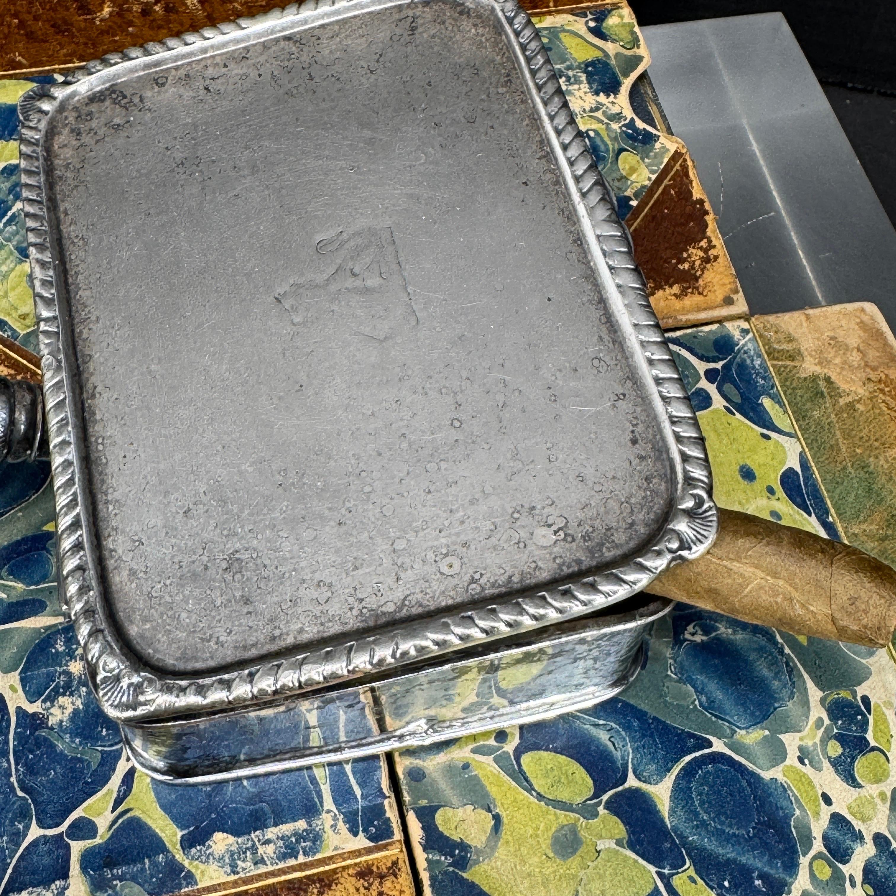 Cenicero de plata vintage para puros Butler en venta 3