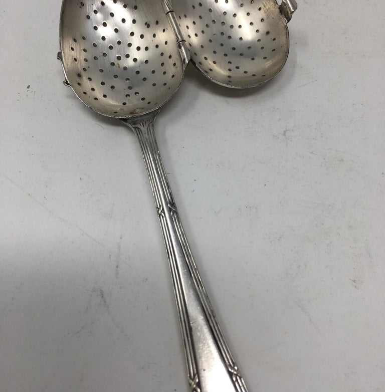 Vintage Silver Plate Tea Infuser Steeper Strainer Spoon For Sale at