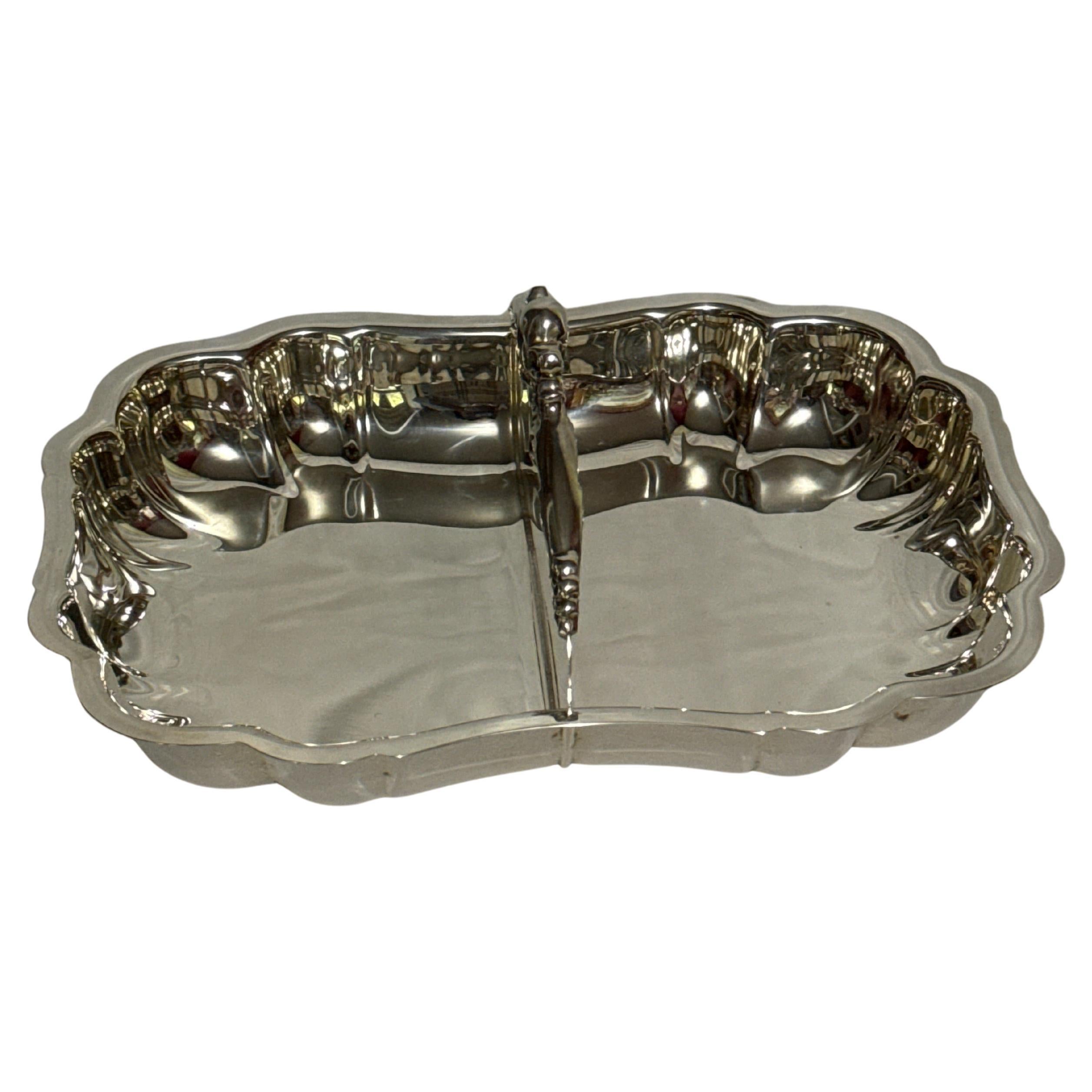 Servidor dividido plateado vintage de Lunt