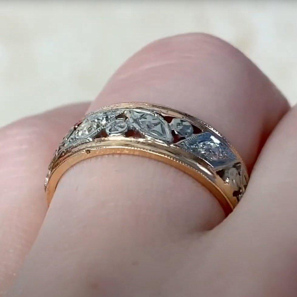 Vintage-Eternity-Ring aus 14 Karat Gelbgold mit Diamanten im Einzelschliff ( ca. 0,10 Karat) (Einfacher Schliff) im Angebot