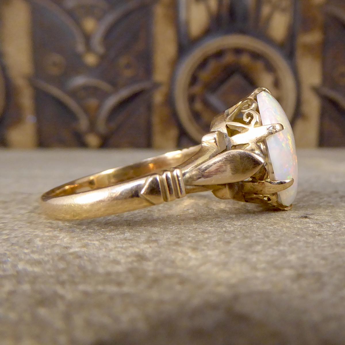 9 carat gold opal ring
