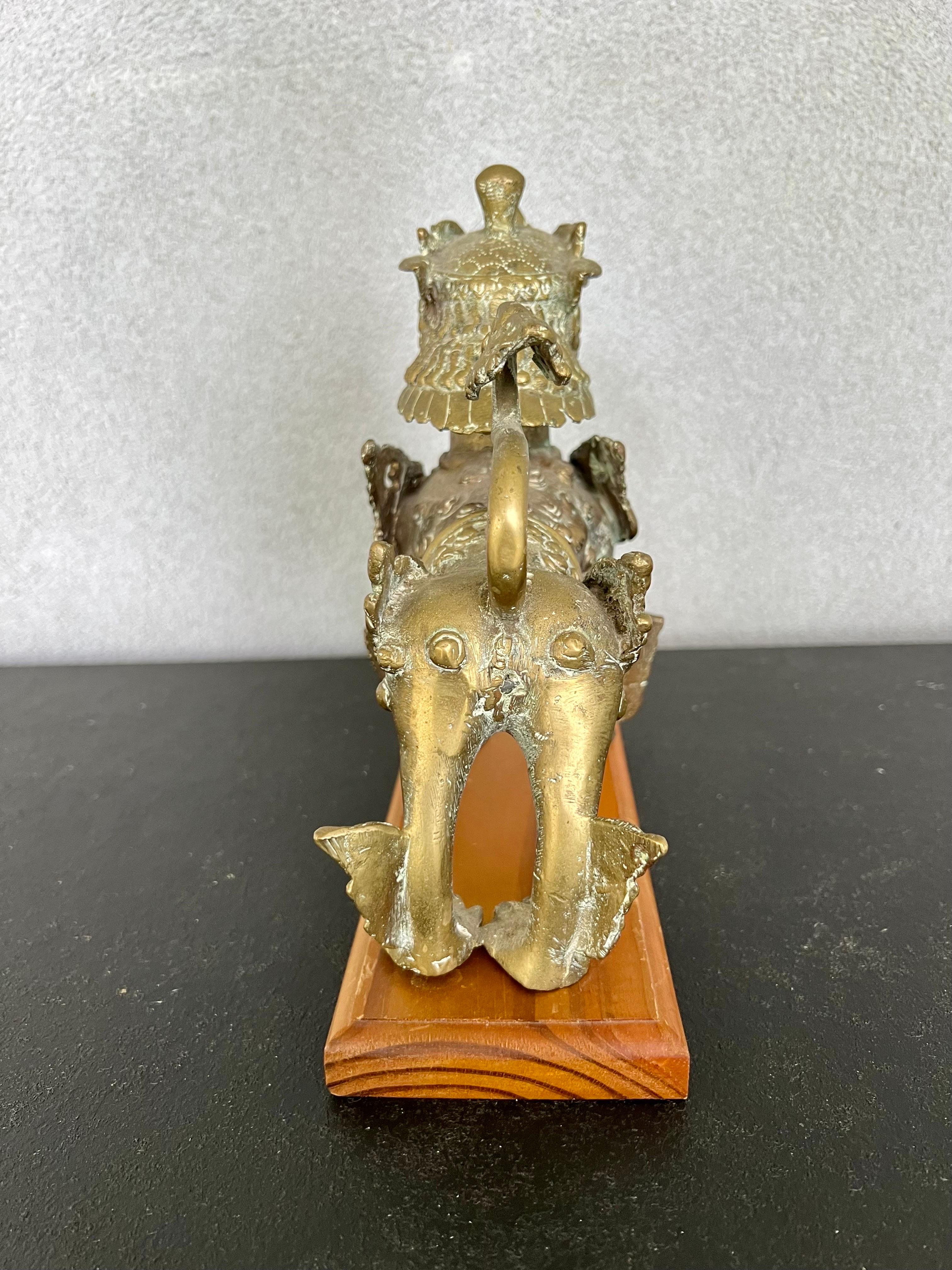 Vintage Single Solid Bronze Tibetan Foo Dog/Lion Sculpture 3
