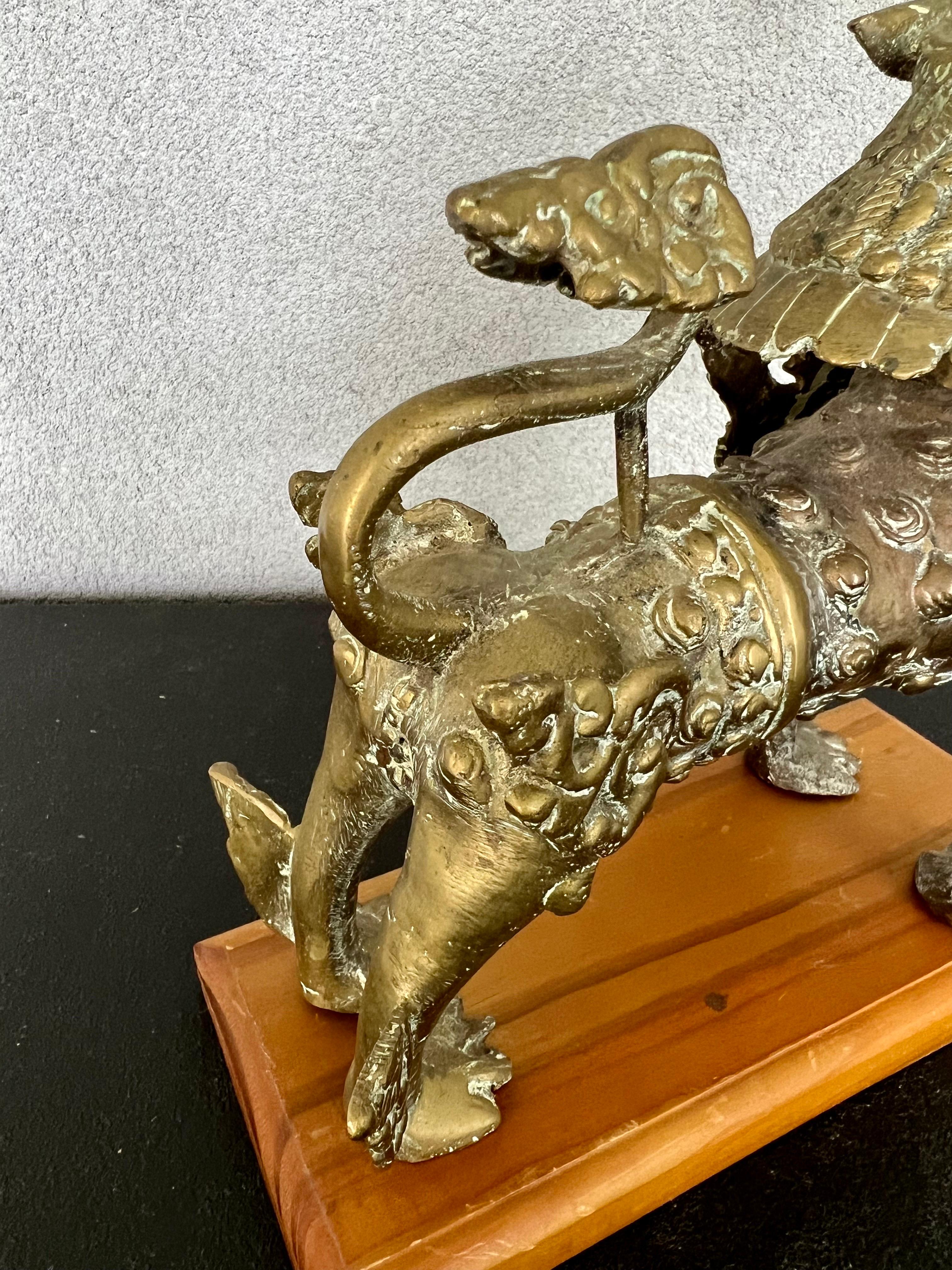 Vintage Single Solid Bronze Tibetan Foo Dog/Lion Sculpture In Good Condition For Sale In Fort Washington, MD