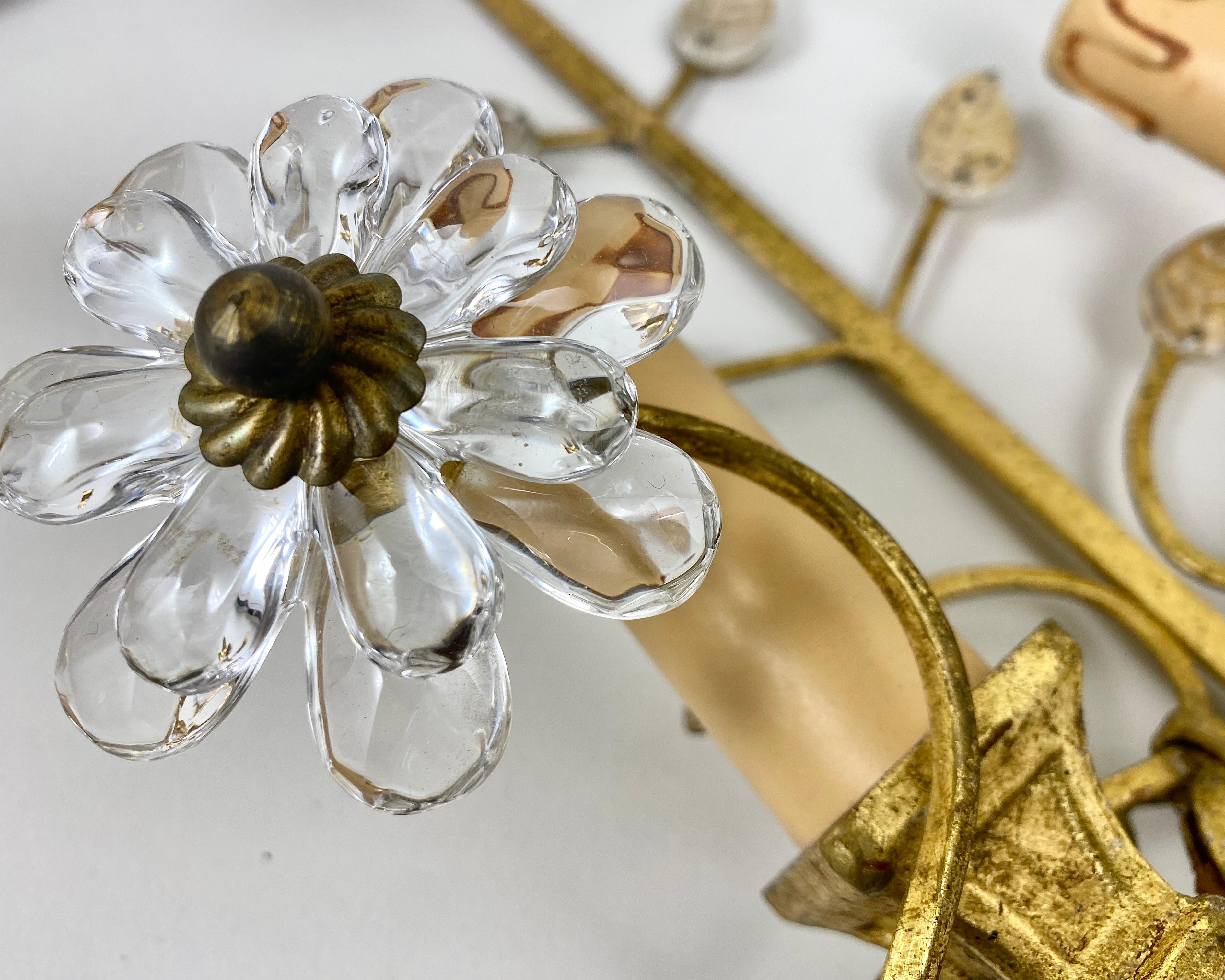 Vintage Single Wall Sconce French Gilt Metal & Crystal Wall Light, MAISON Bagues For Sale 1