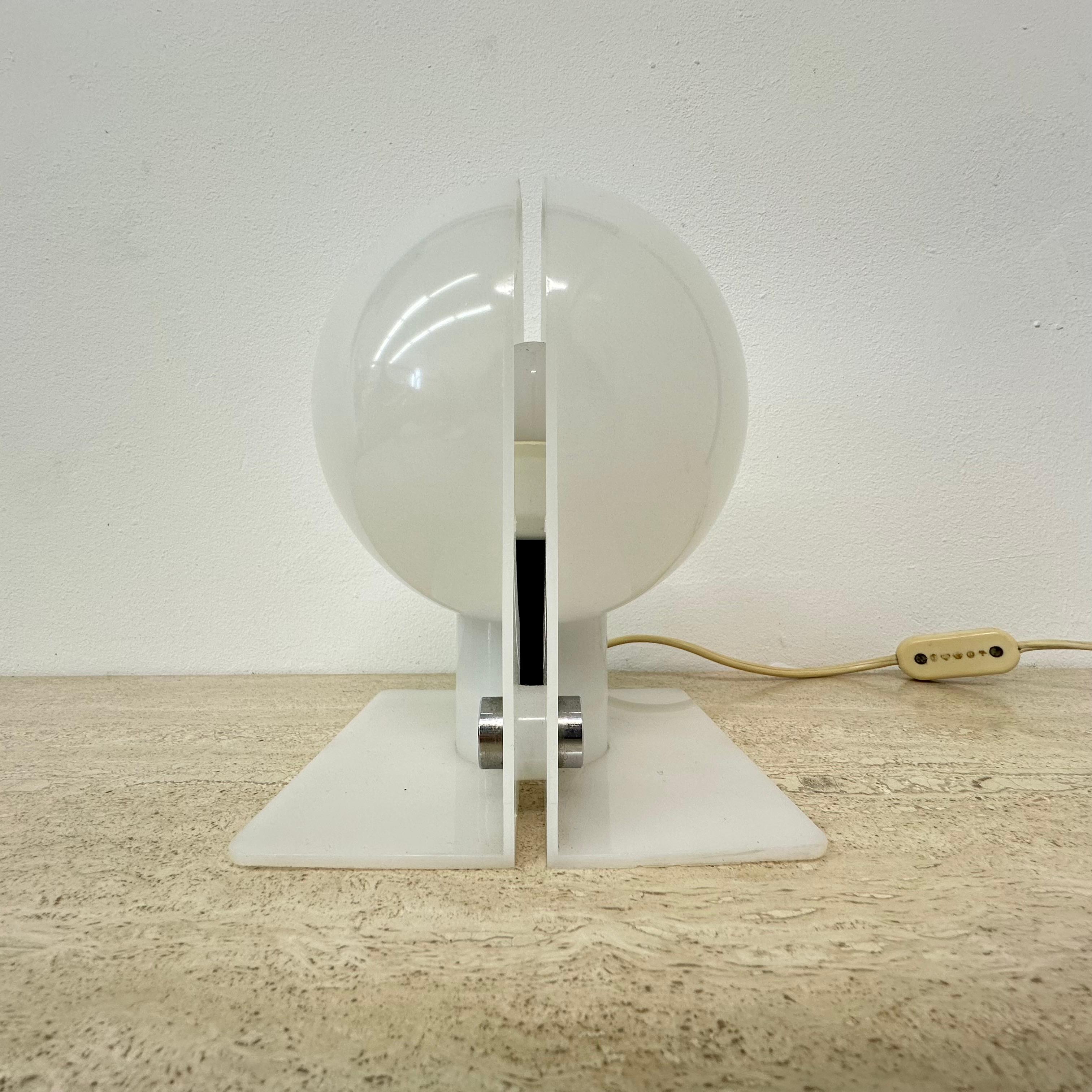 Lampe Sirio de Sergio Brazzoli pour Harvey Guzzini, ère de l'espace des années 1970 en vente 4