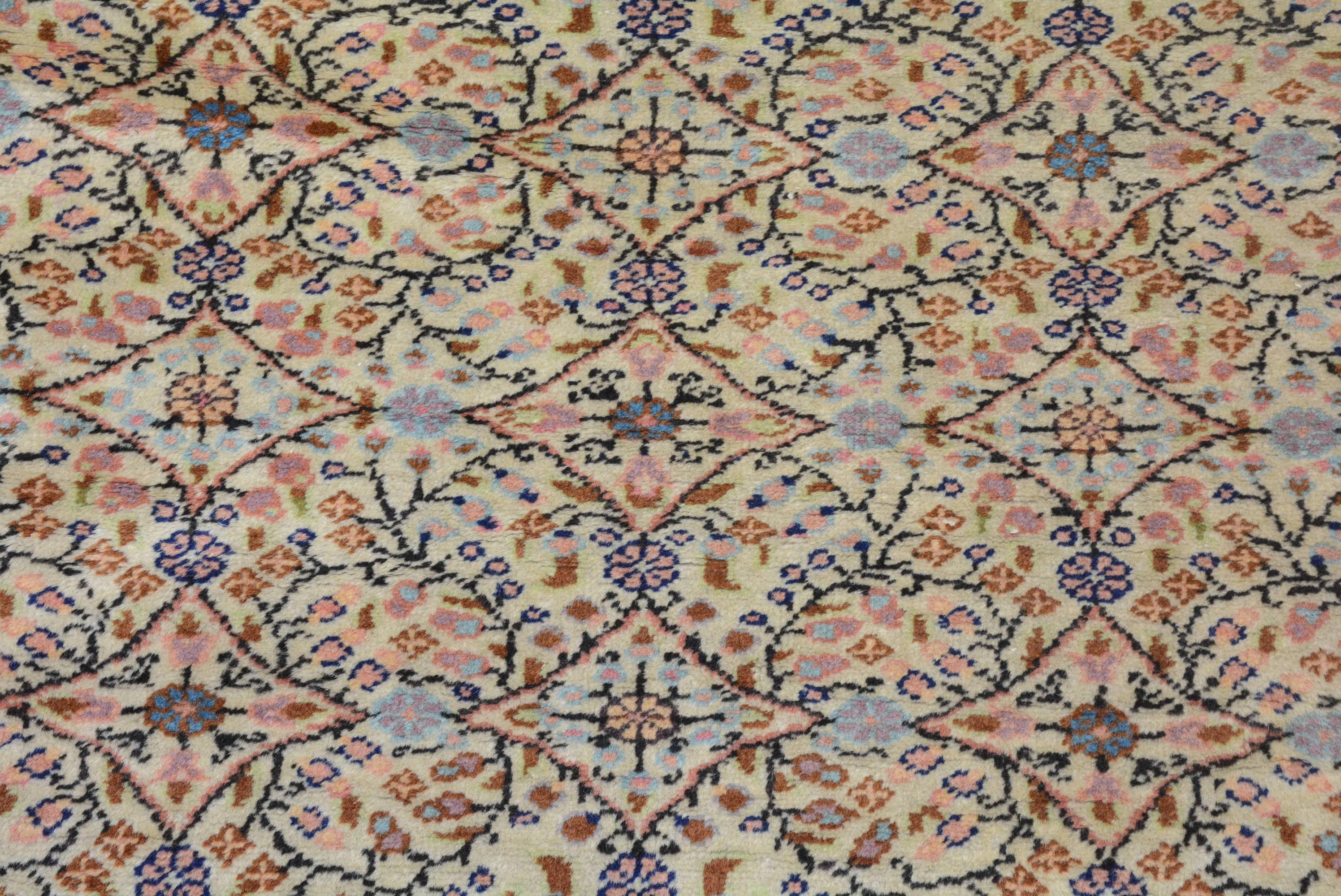 20th Century Vintage Sivas Carpet For Sale