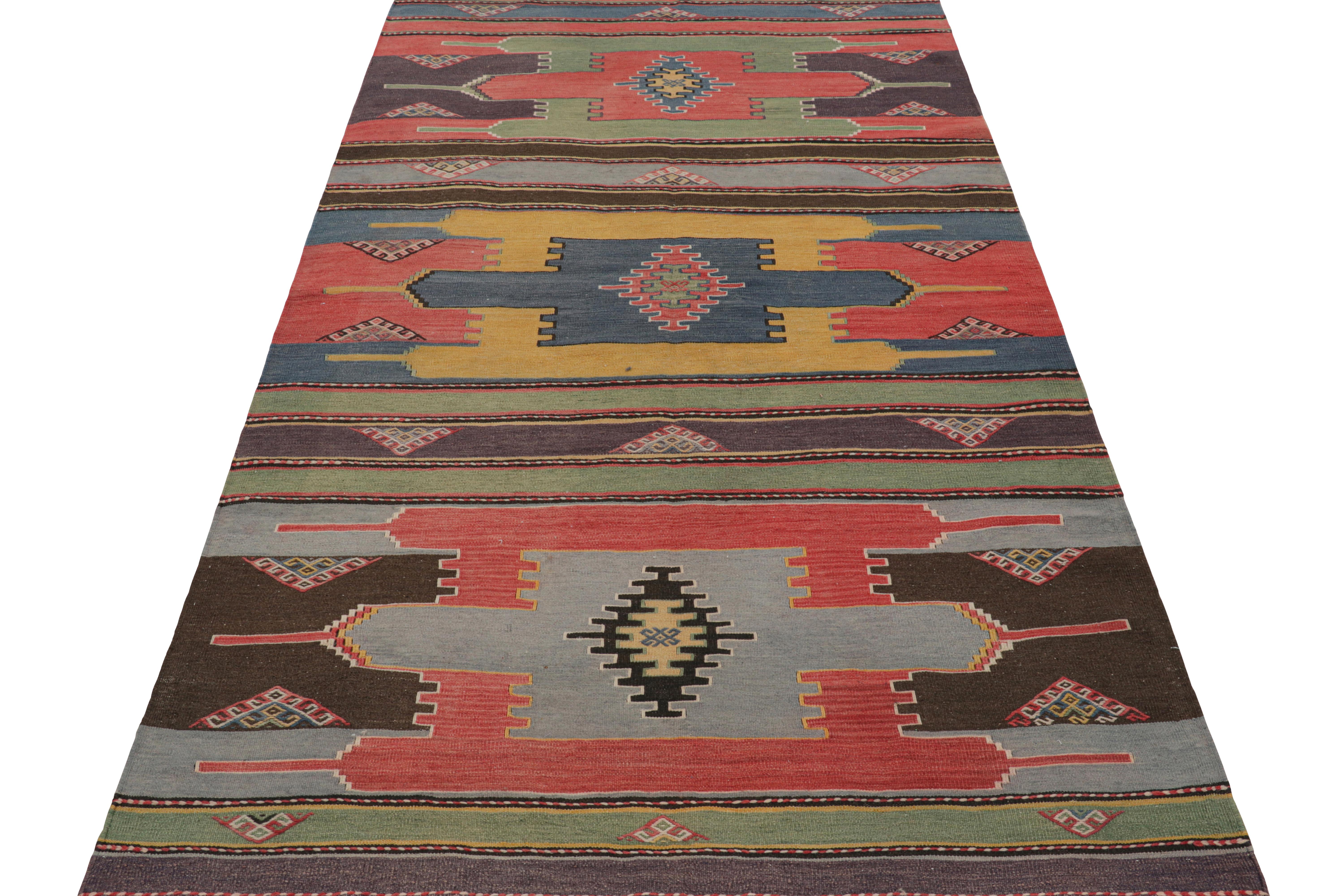 Tessuto a mano Kilim di Sivas vintage con motivi geometrici policromatici, da Rug & Kilim in vendita