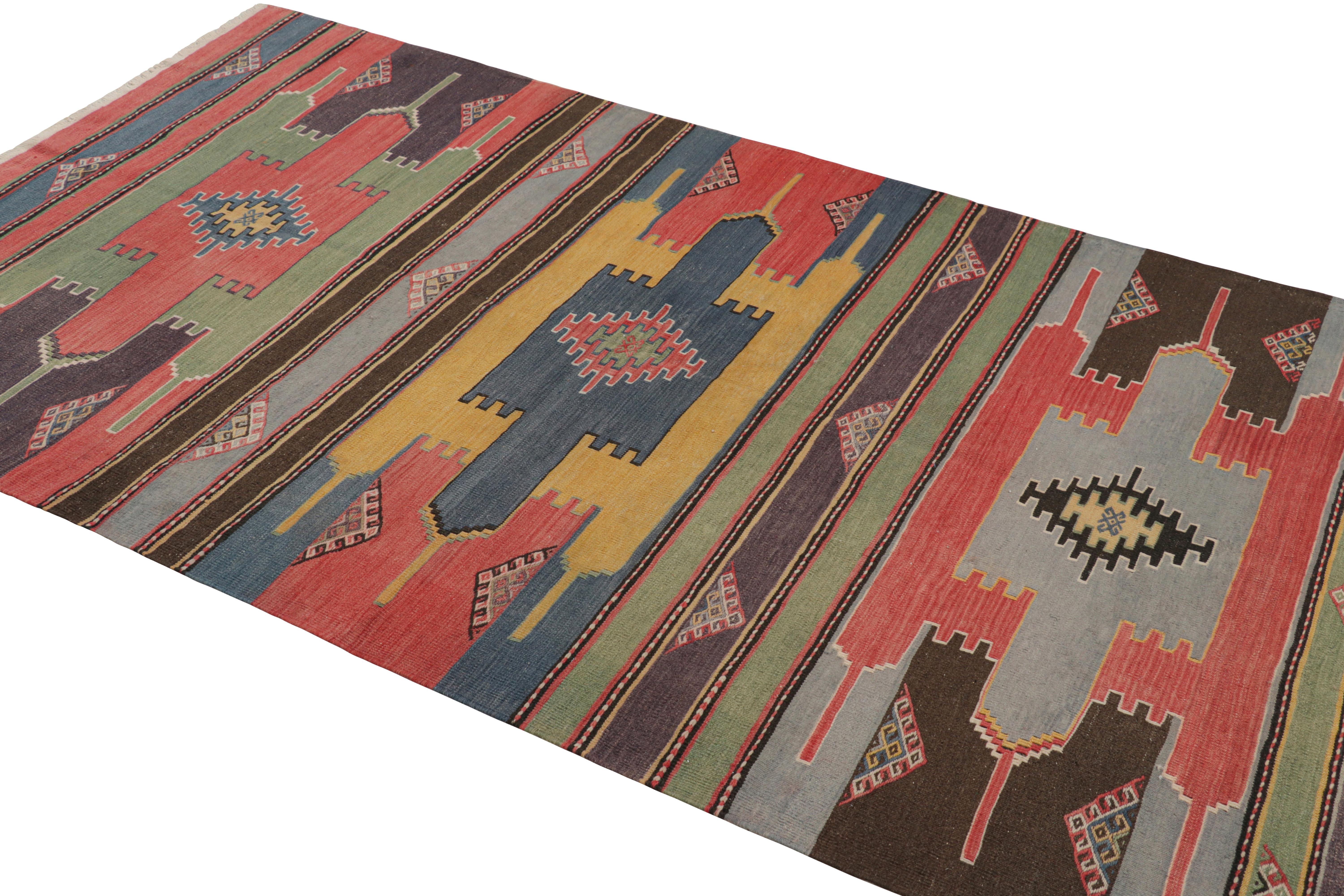 Kilim di Sivas vintage con motivi geometrici policromatici, da Rug & Kilim In condizioni buone in vendita a Long Island City, NY