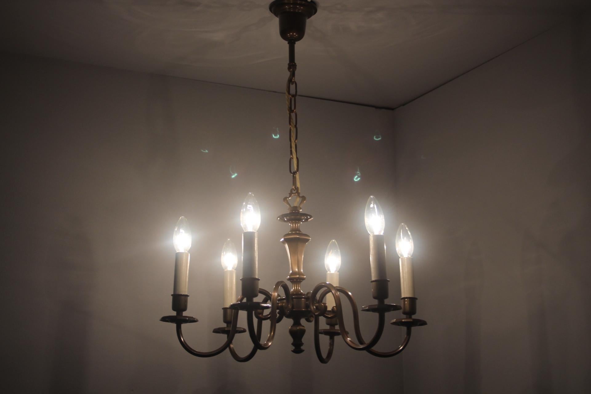 Mid-Century moderno Lampadario vintage a sei bracci, anni '70. in vendita