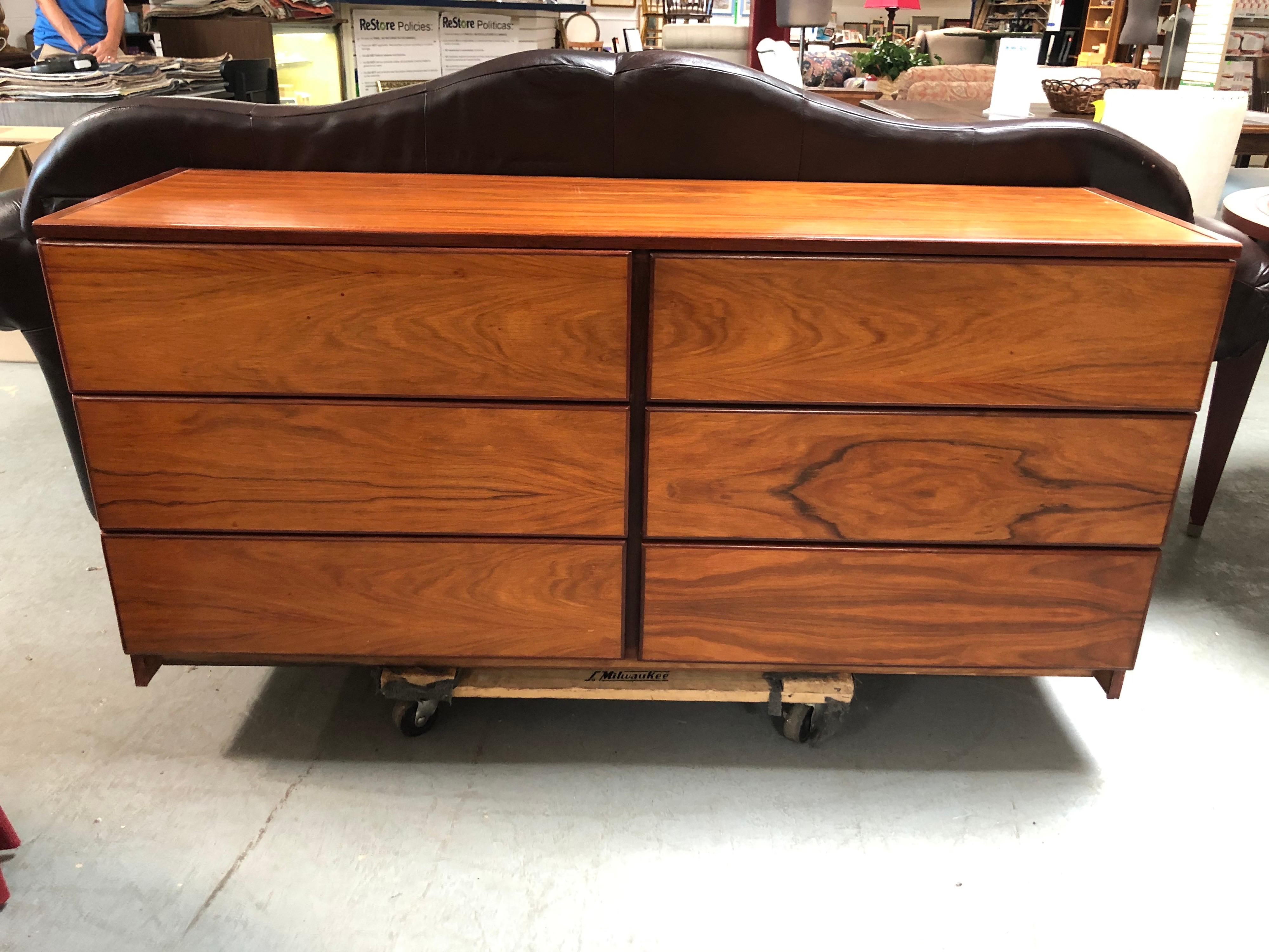 Mid Century Modern Six Drawer Rosewood Dresser 3