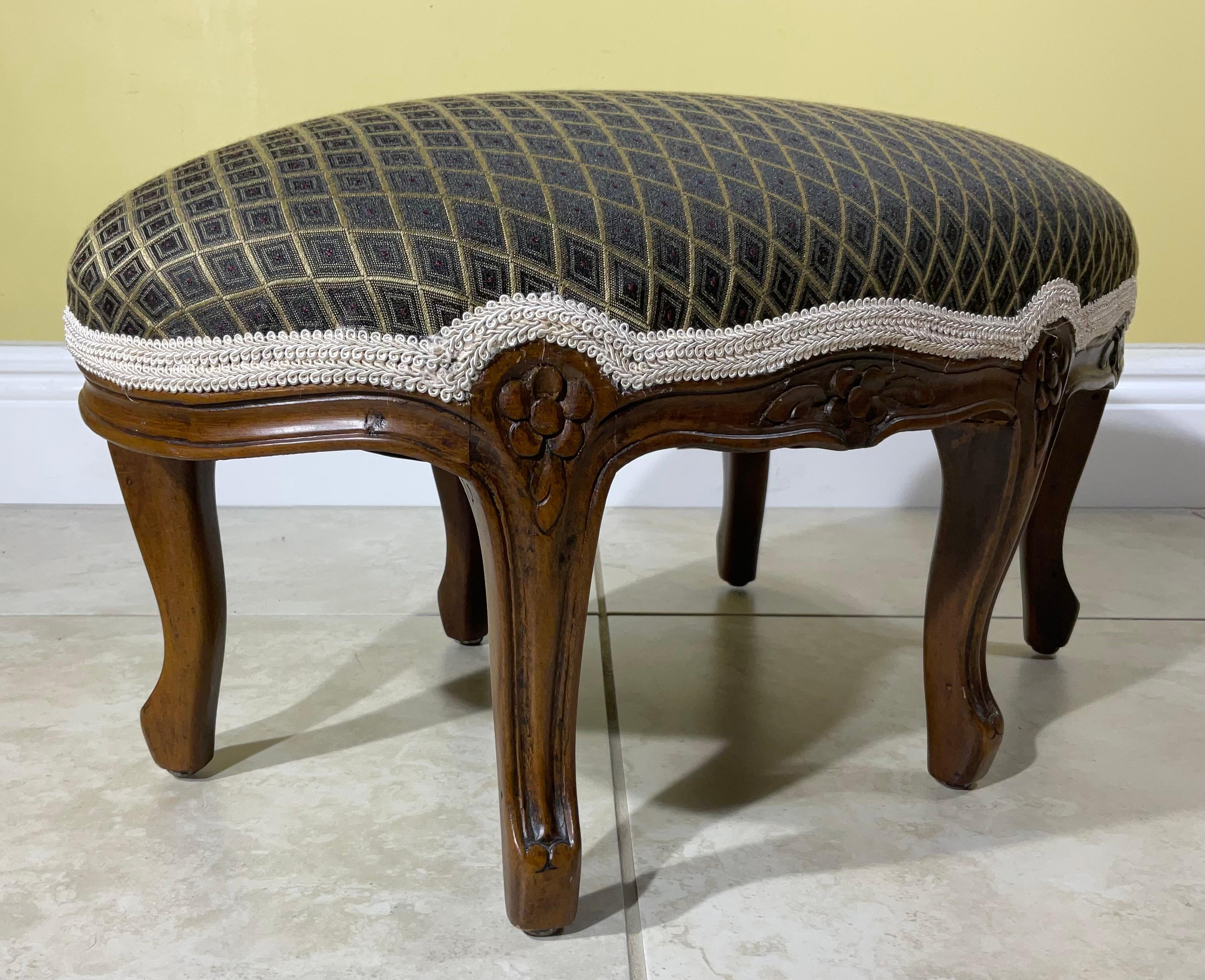 Vintage Six Legs Oval Foot Stool For Sale 3