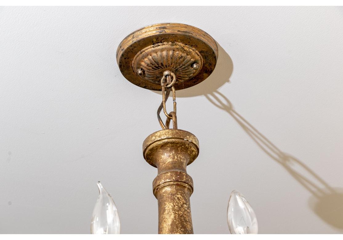 Lustre vintage à six lumières sculpté et doré en vente 1