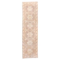 Runner Khotan vintage a sei medaglioni in morbido marrone