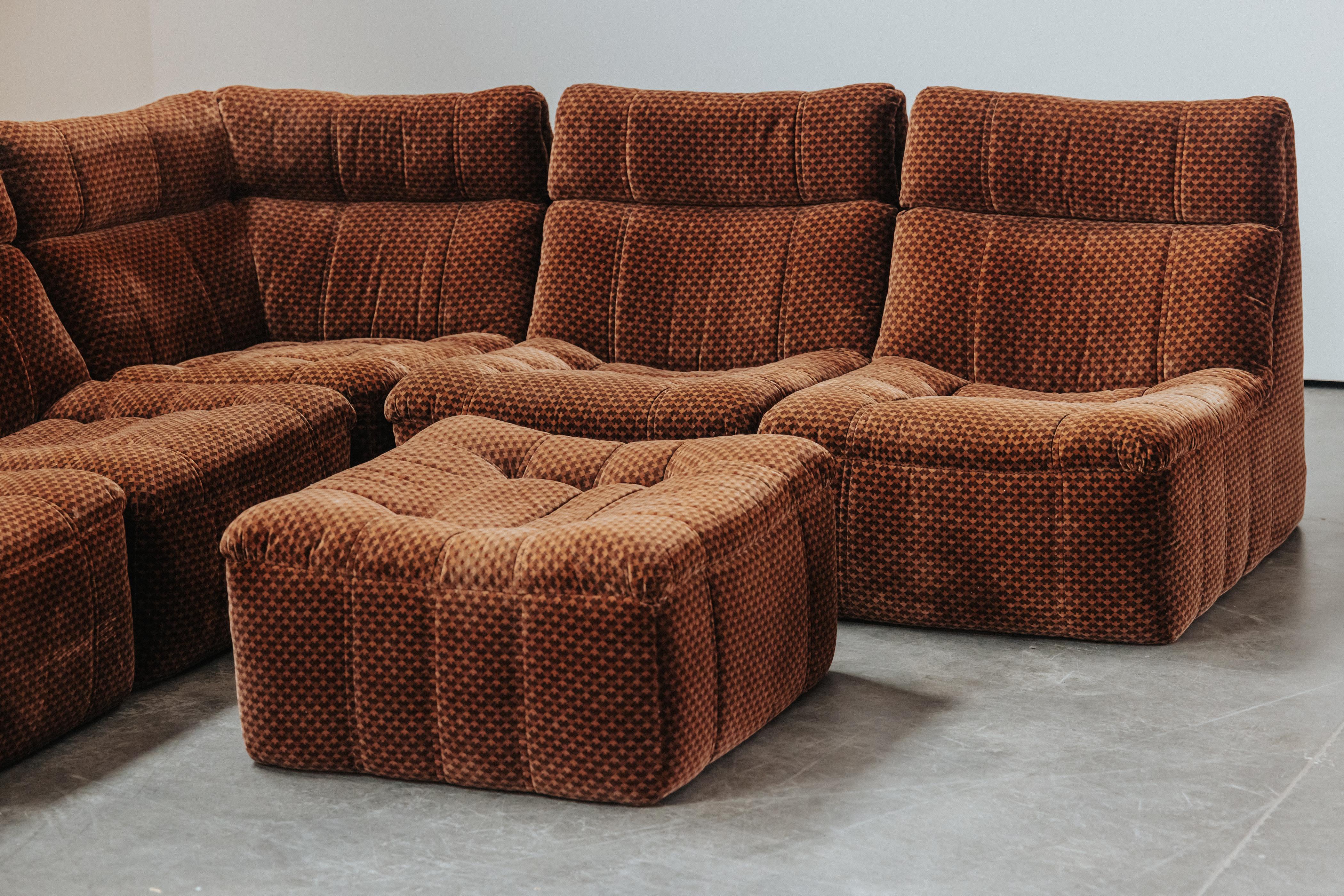 Vintage Six Piece Modular Sofa From France, Circa 1970 For Sale 4