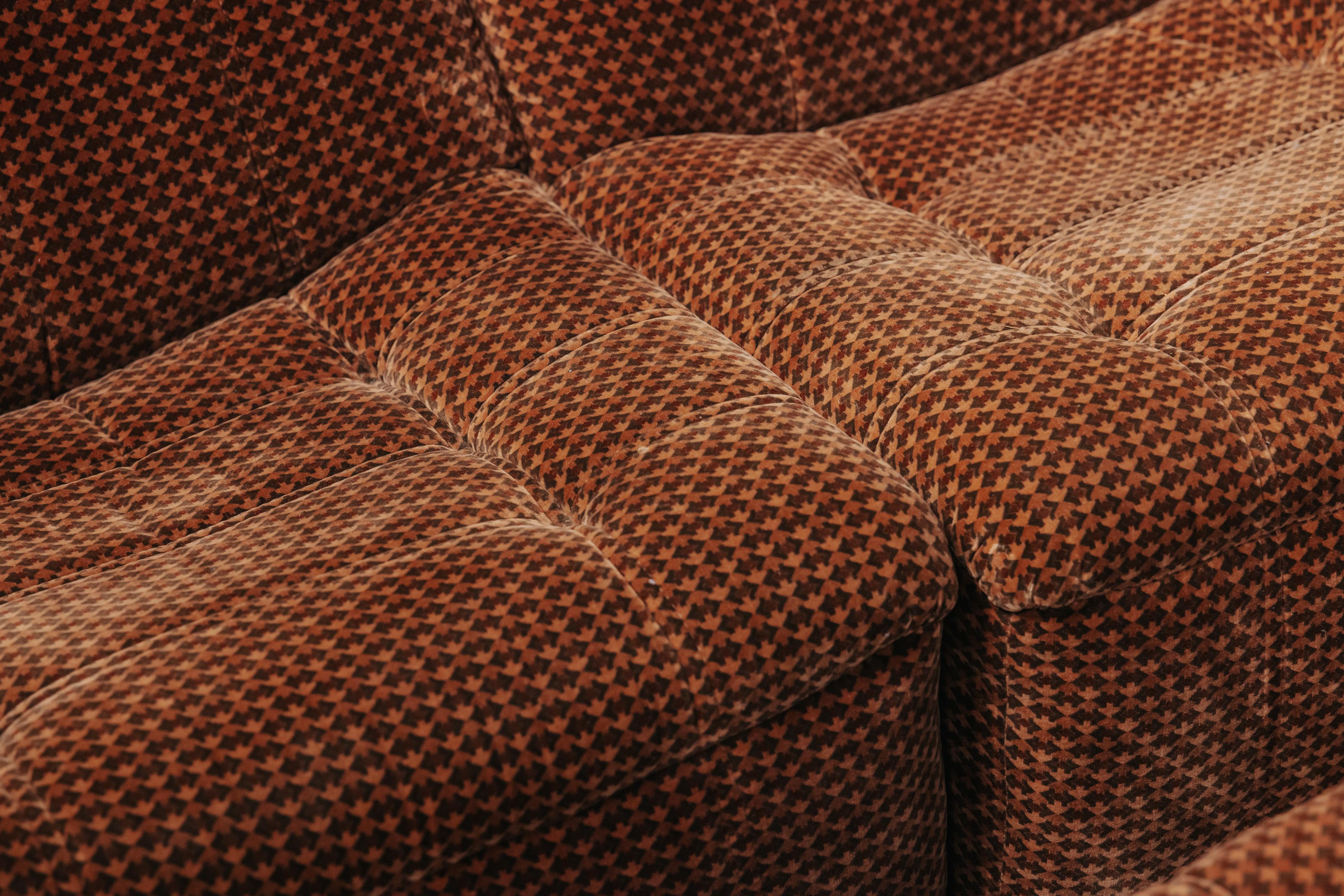 Late 20th Century Vintage Six Piece Modular Sofa From France, Circa 1970 For Sale
