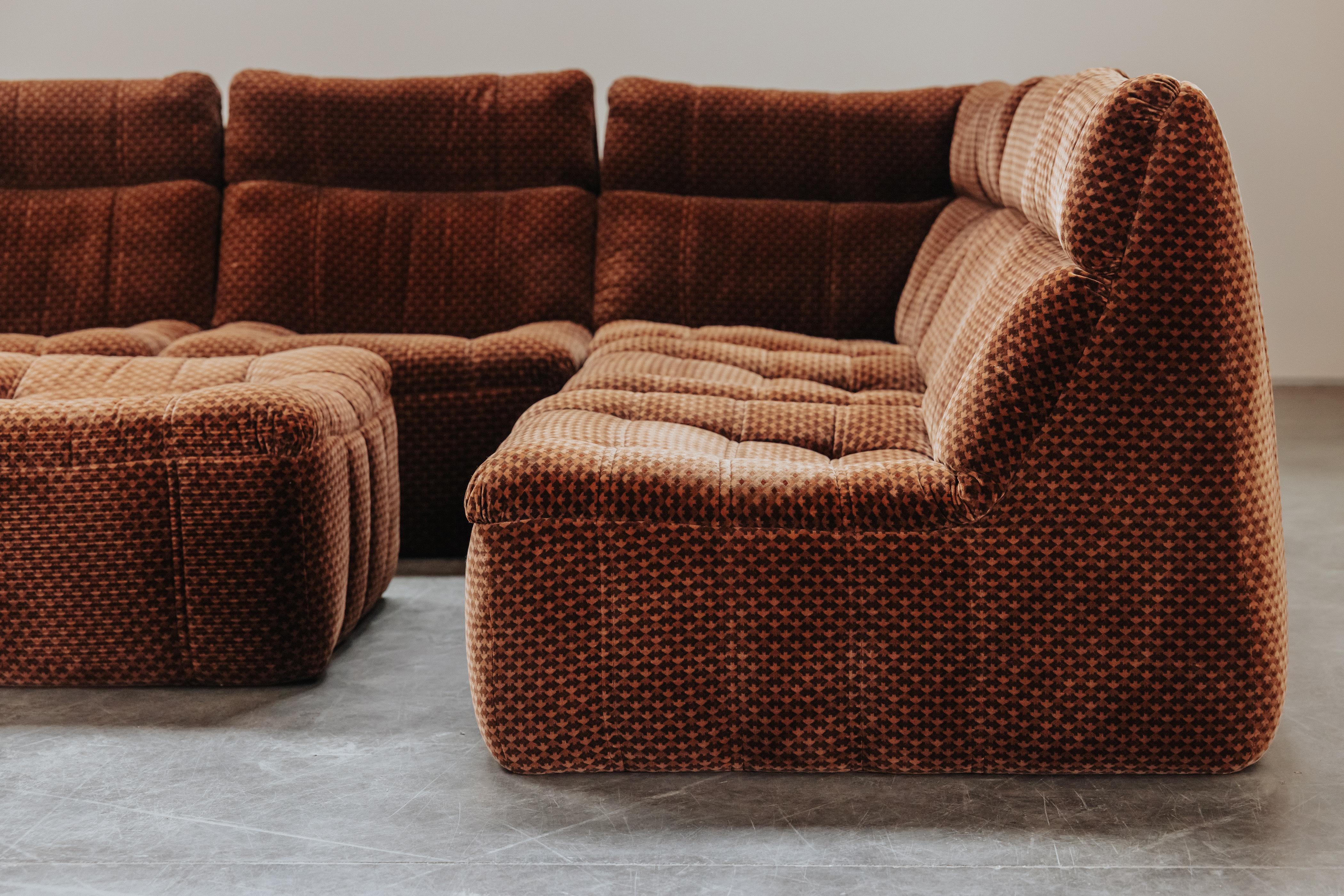 Vintage Six Piece Modular Sofa From France, Circa 1970 For Sale 3