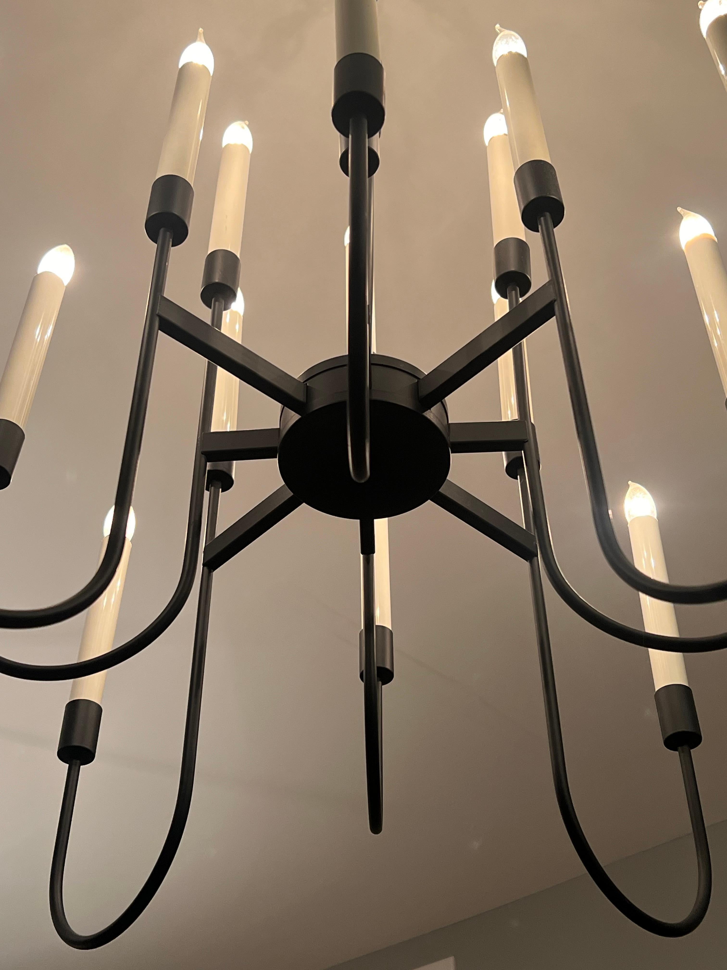 Vintage Sixteen Arm Chandelier by Lightolier For Sale 1