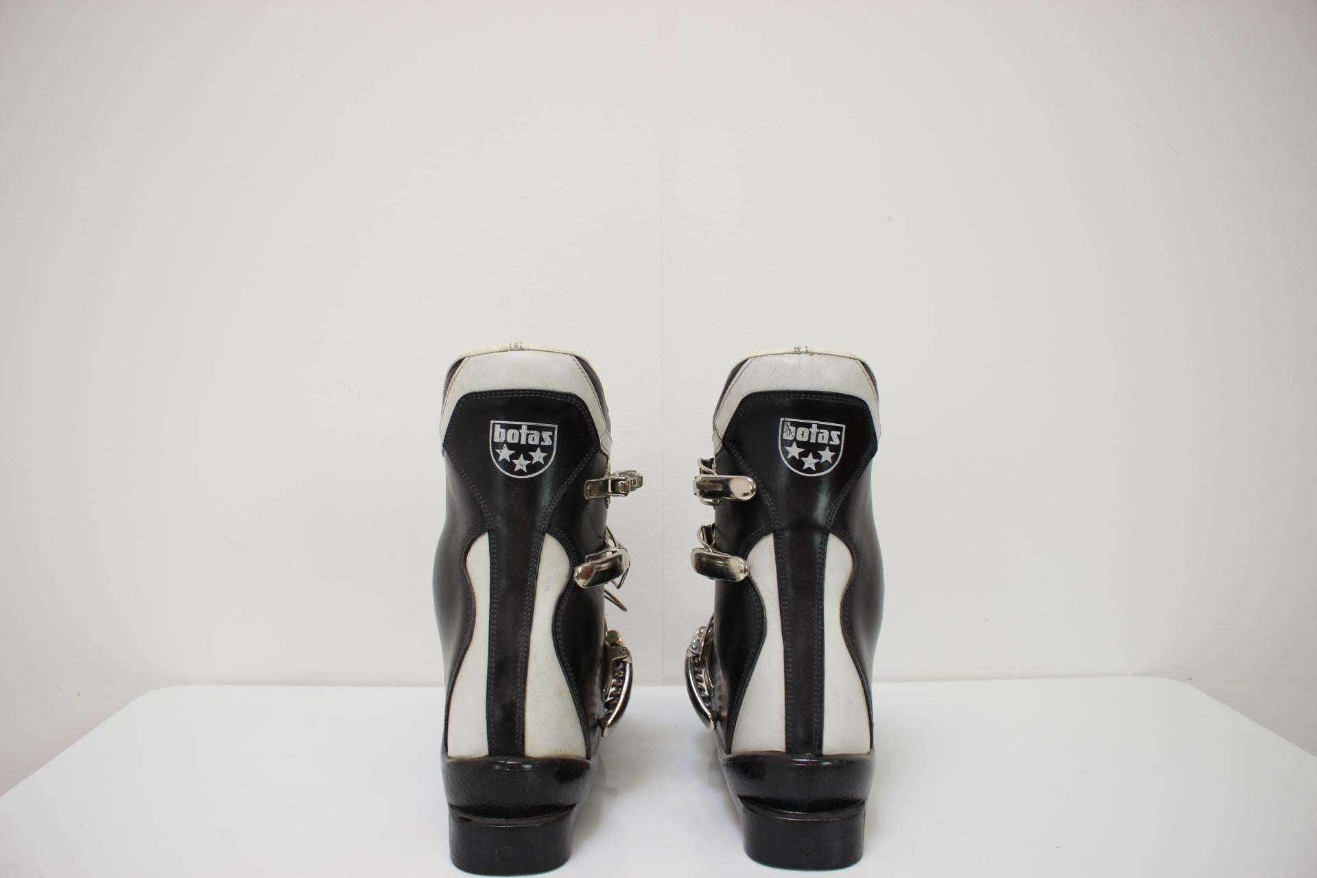 Leather Vintage Skiing Boots by Botas, Czechoslovakia, 1980's For Sale