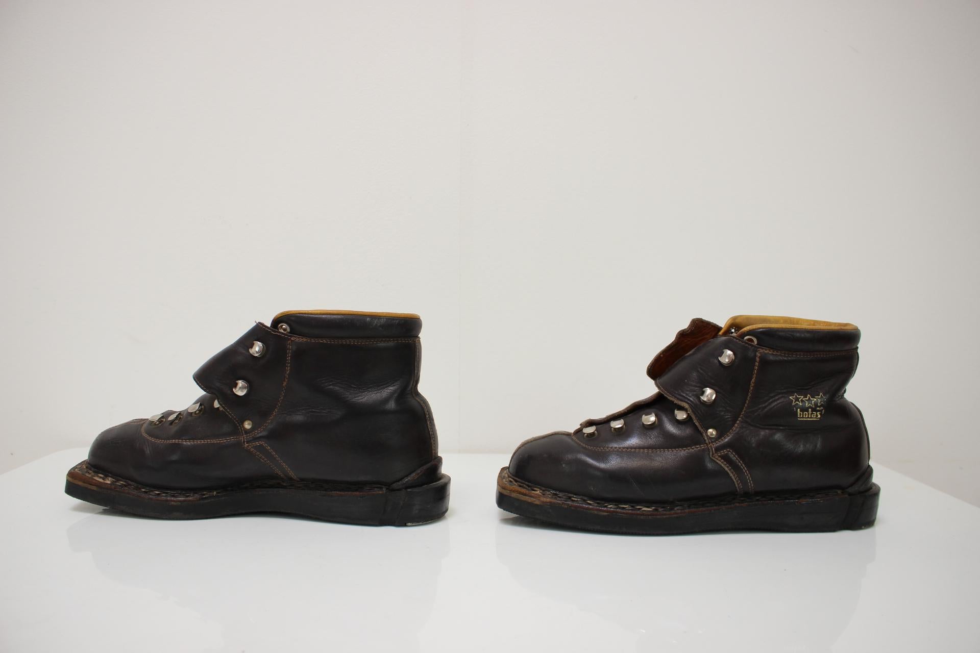 Vintage-Ski-Stiefel von Botas, Tschechoslowakei, 1970er Jahre im Angebot 1