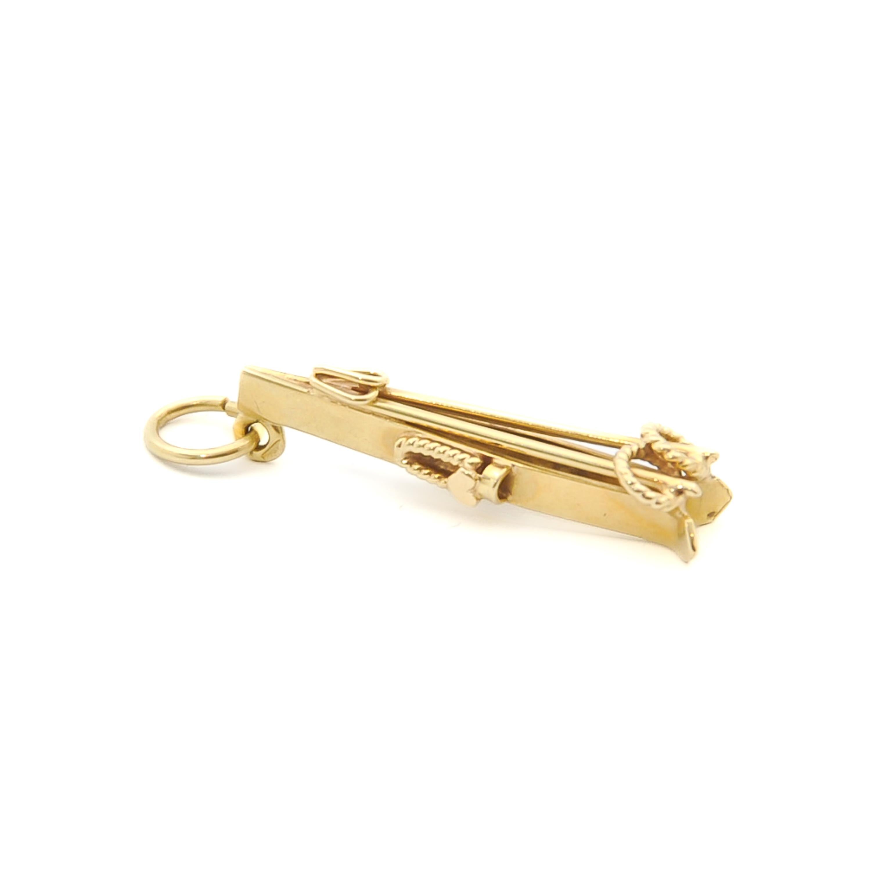 Skis and Poles 14 Karat Gold Vintage Charm Pendant 3