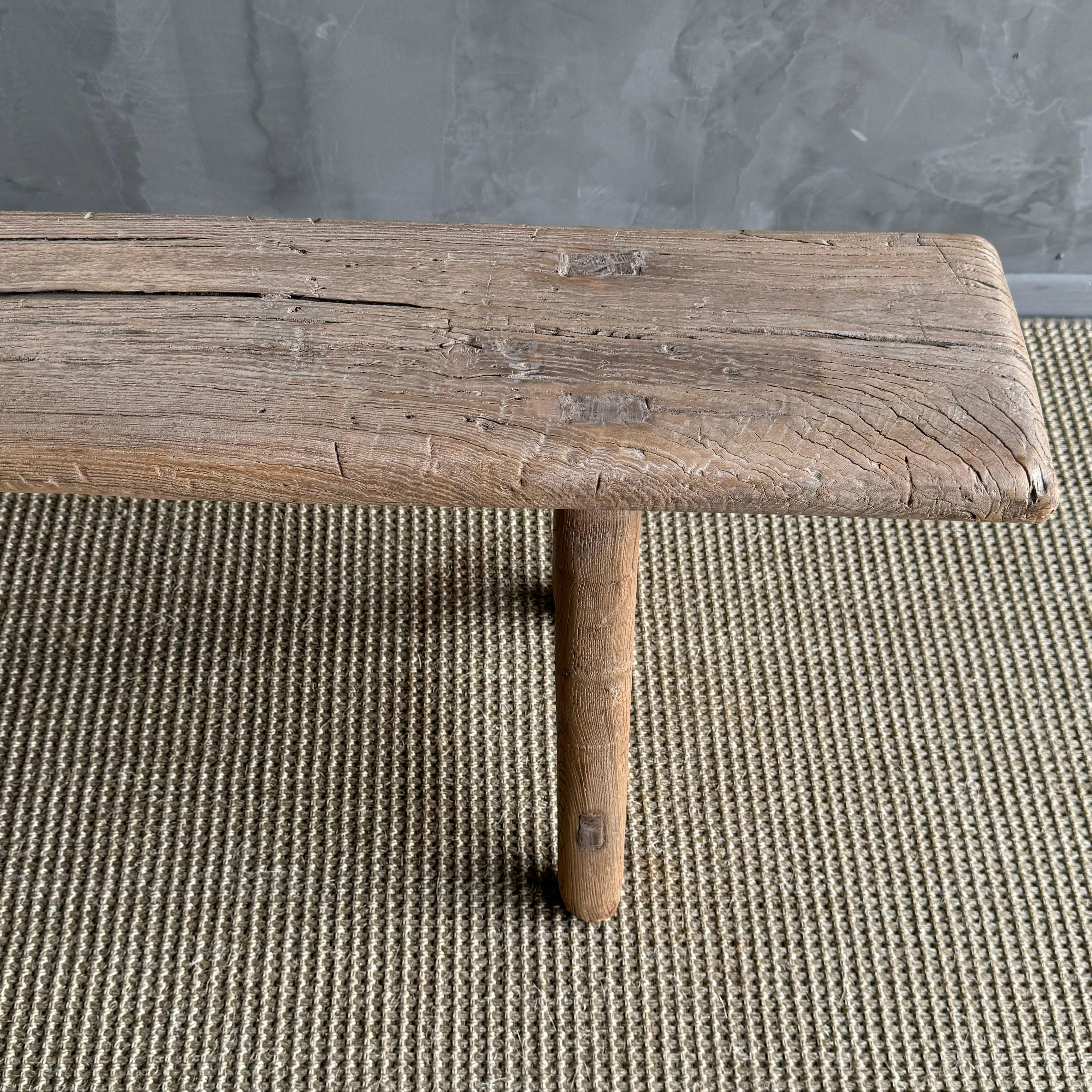 Banc vintage en bois d'orme maigre Bon état - En vente à Old Town Orange, CA